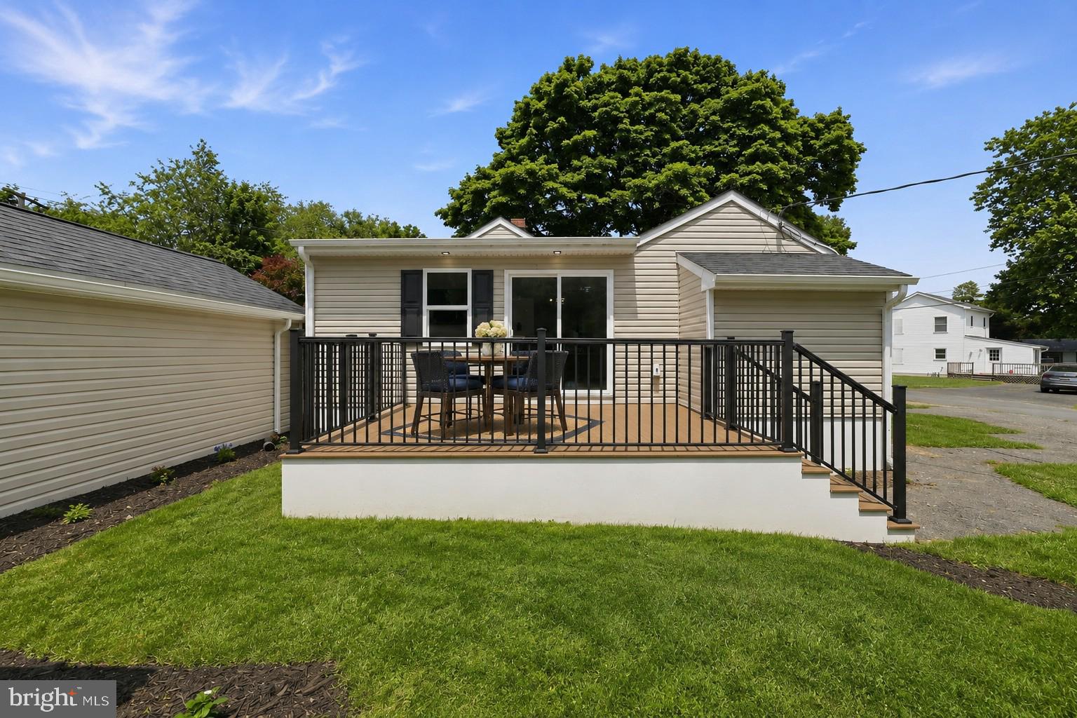 HACKS POINT - Residential