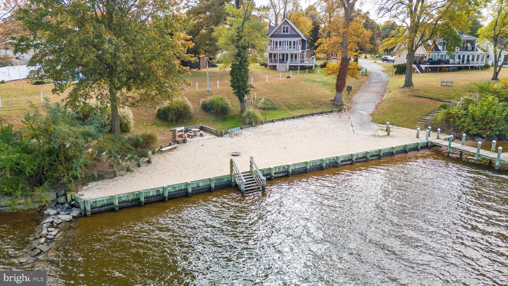 HACKS POINT - Residential
