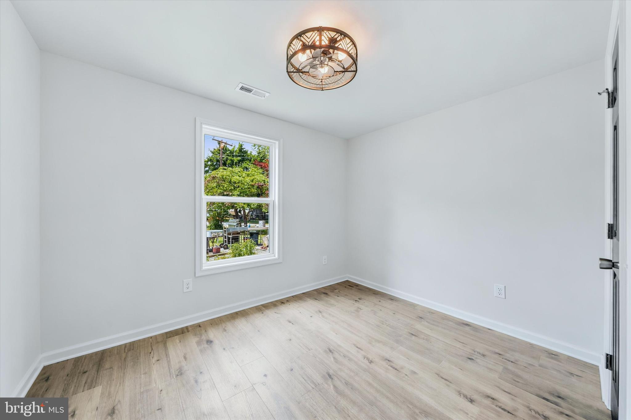 HACKS POINT - Residential