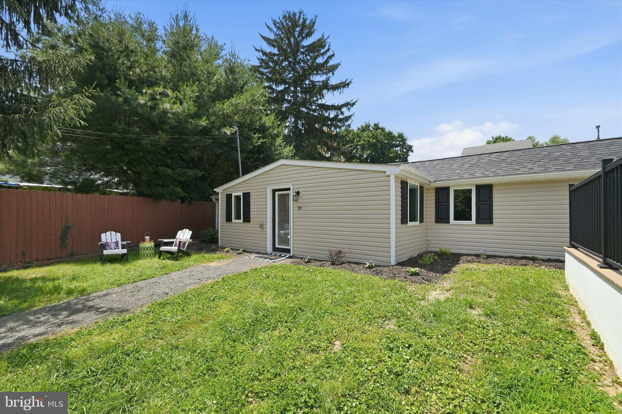HACKS POINT - Residential
