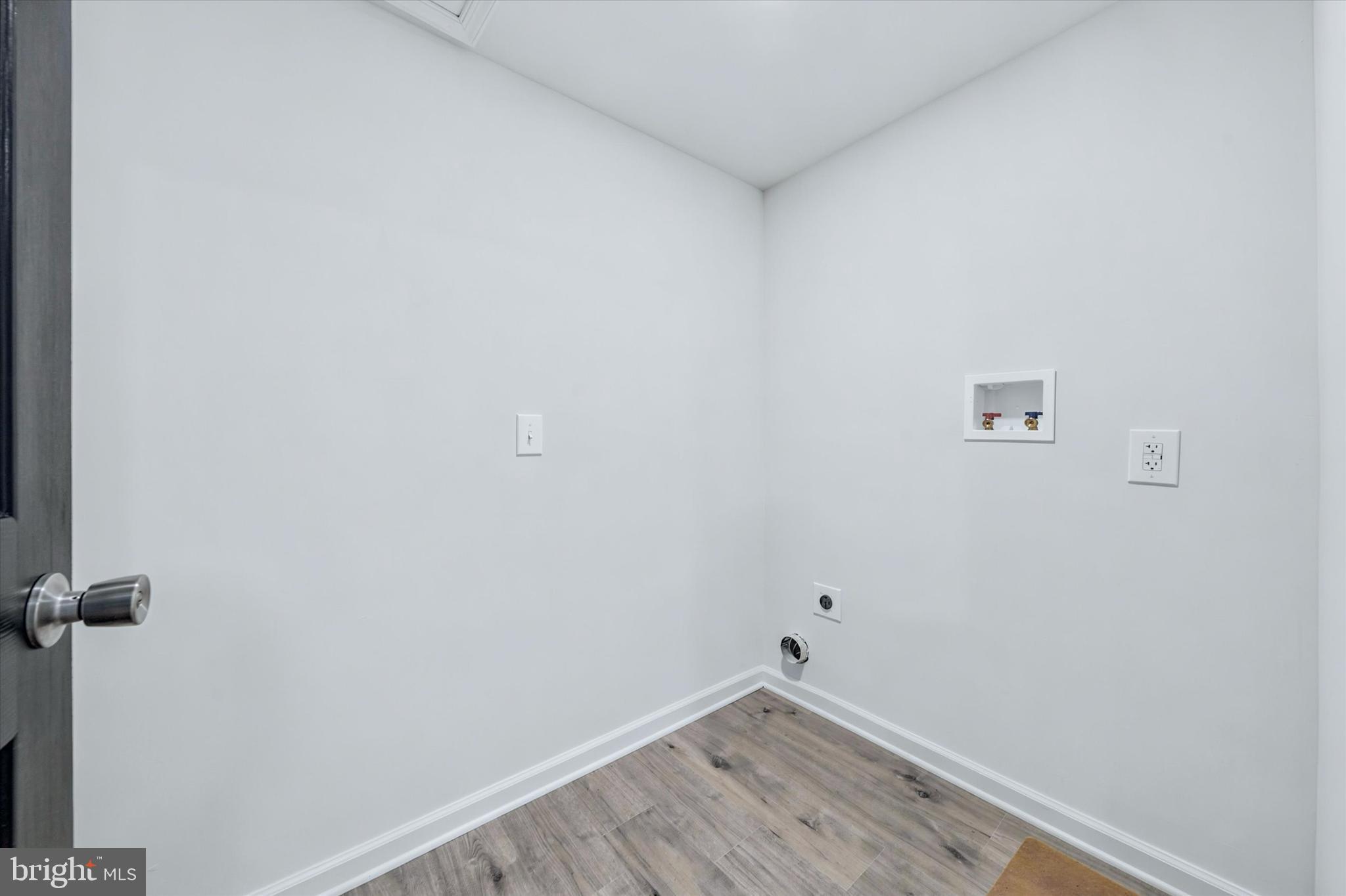 HACKS POINT - Residential