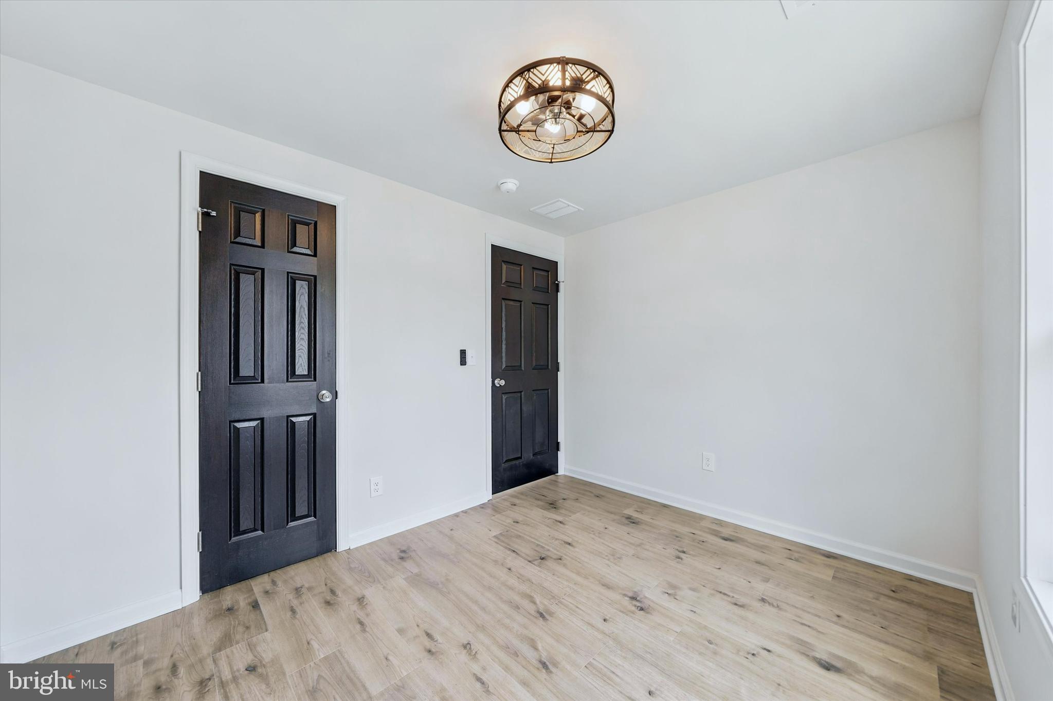 HACKS POINT - Residential