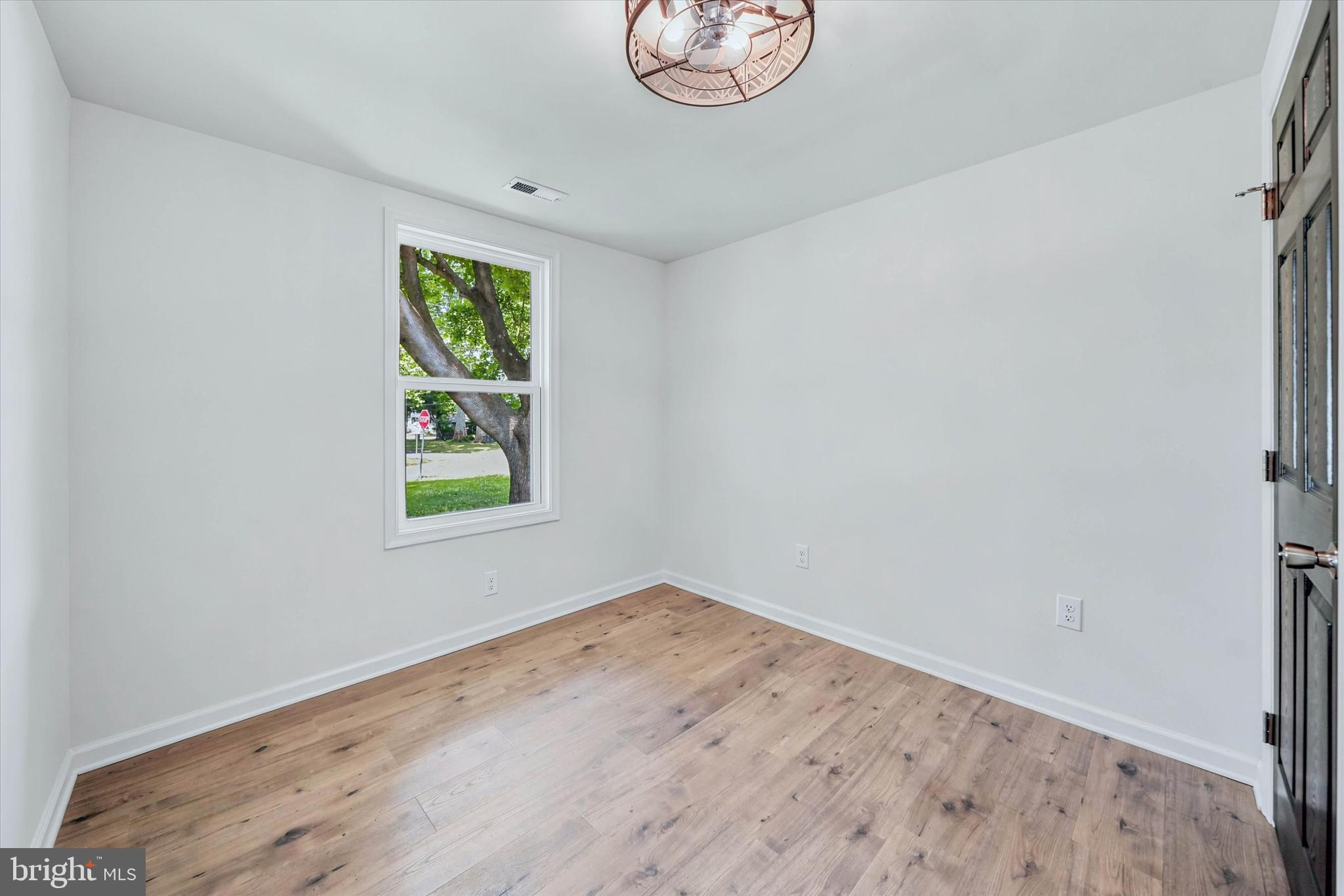 HACKS POINT - Residential