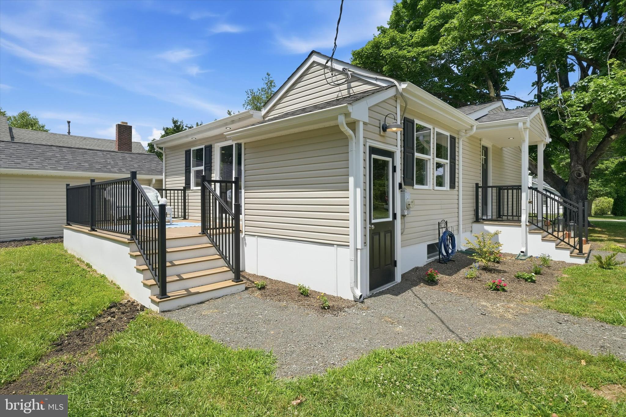 HACKS POINT - Residential