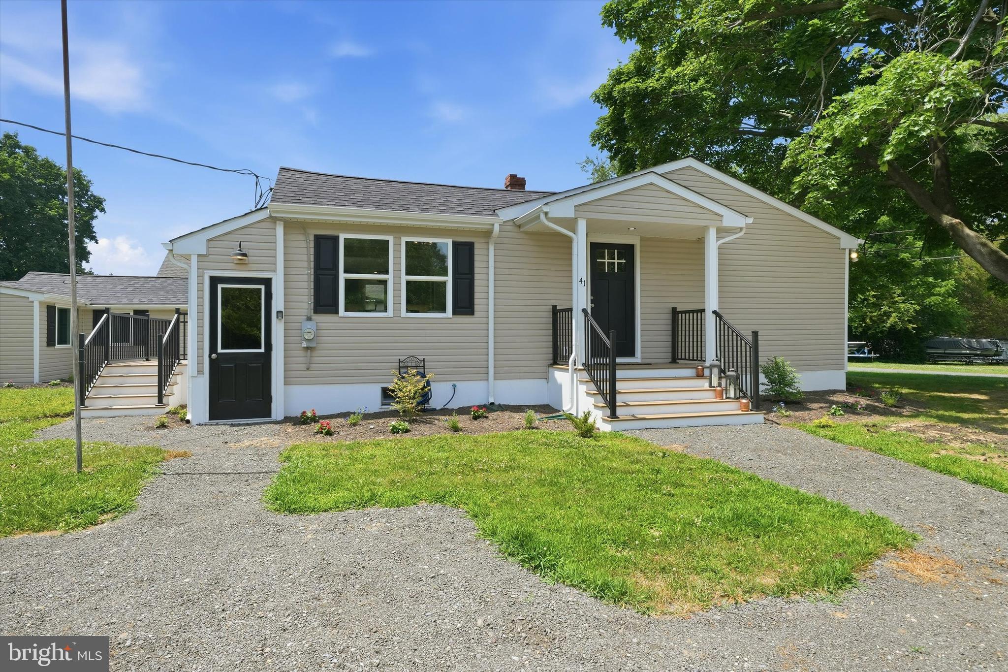 HACKS POINT - Residential