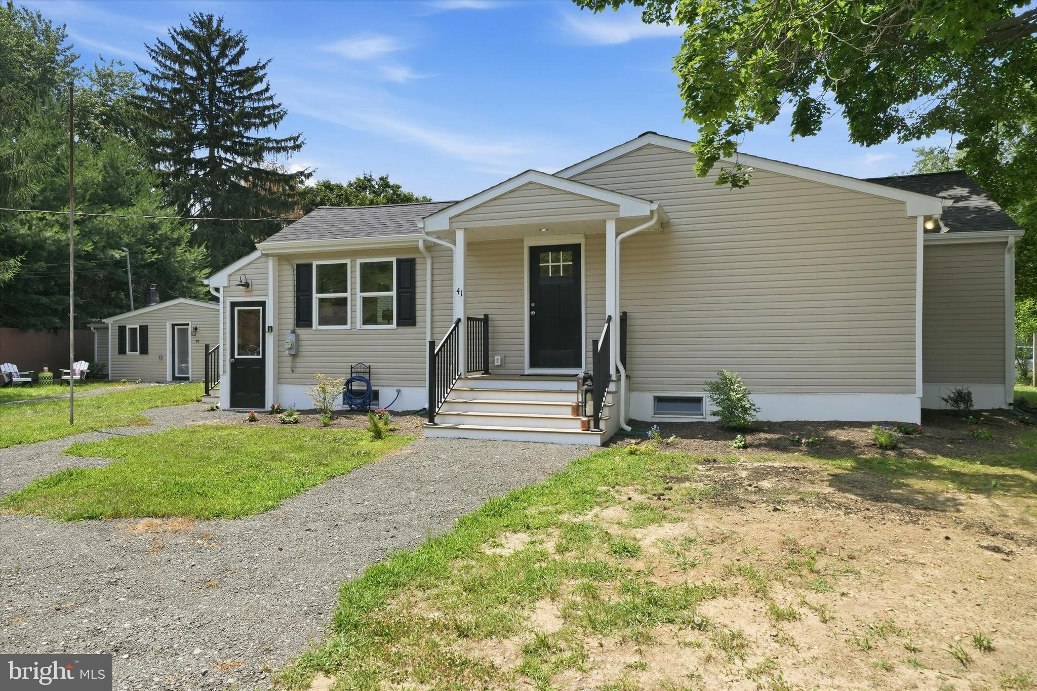 HACKS POINT - Residential