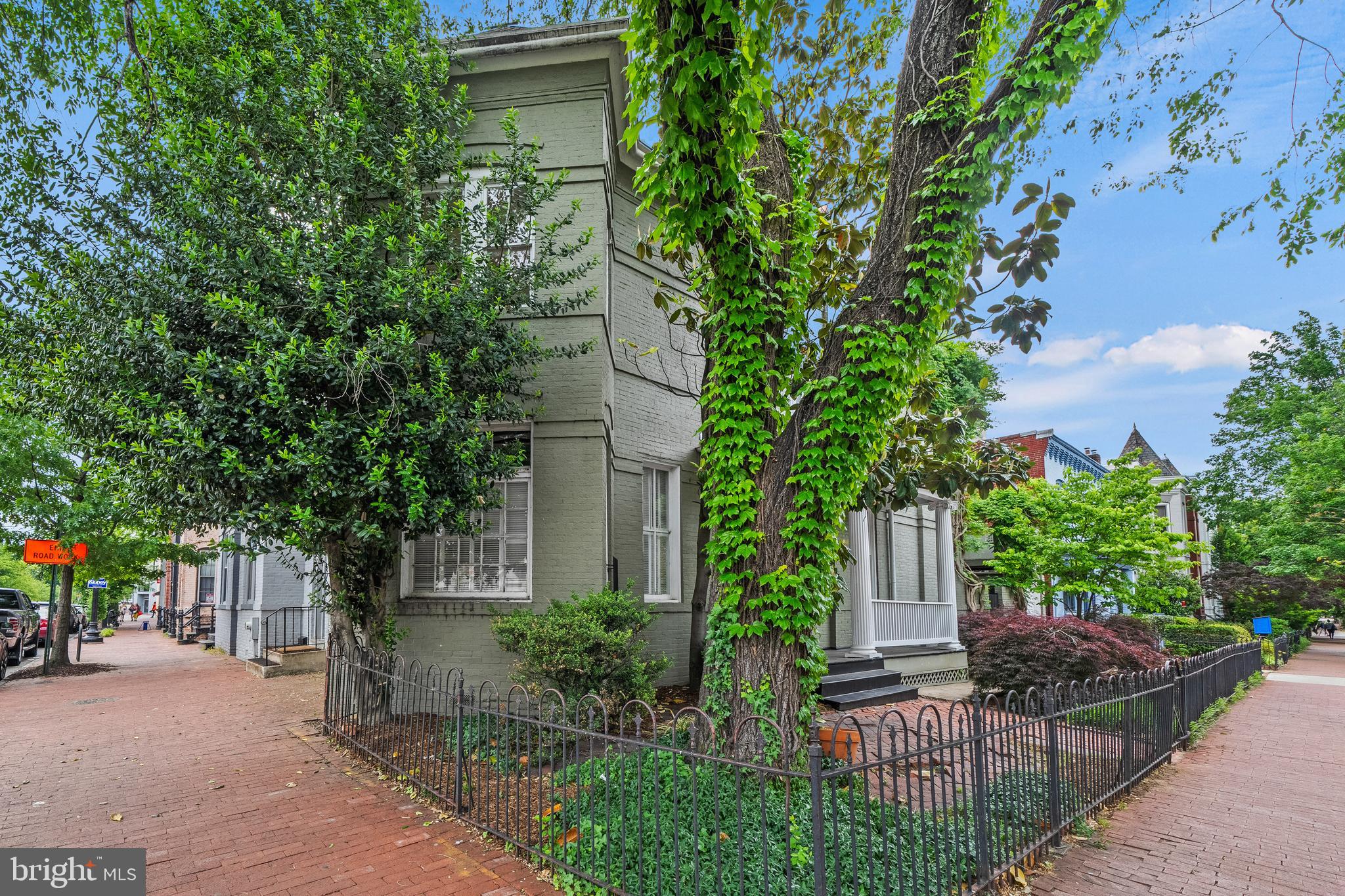 CAPITOL HILL - Residential