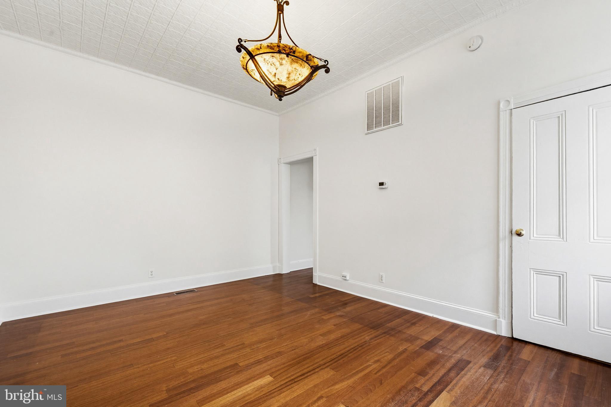 CAPITOL HILL - Residential