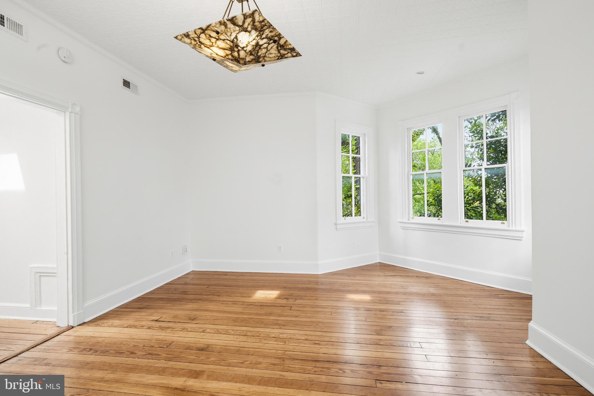 CAPITOL HILL - Residential