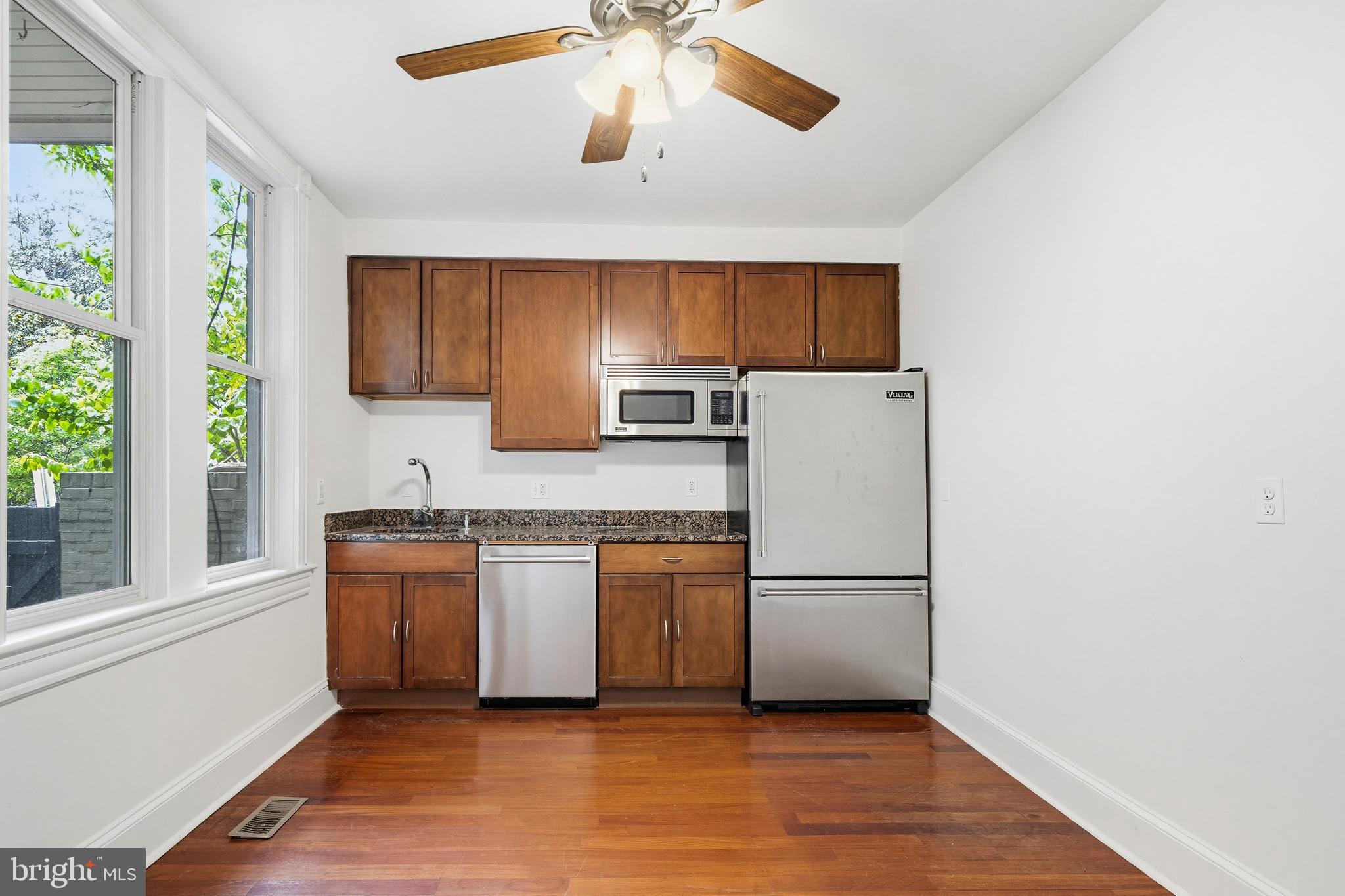 CAPITOL HILL - Residential
