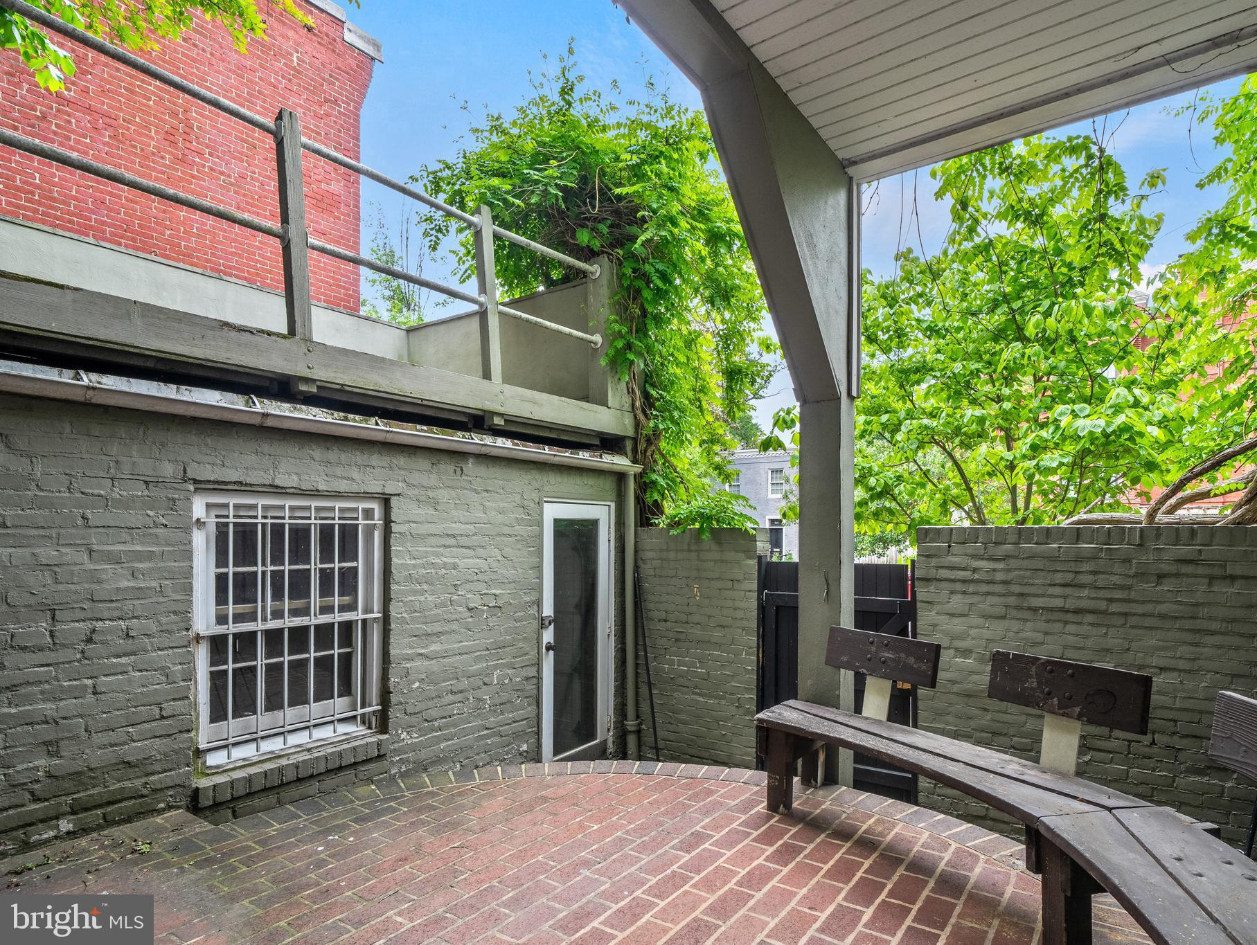 CAPITOL HILL - Residential