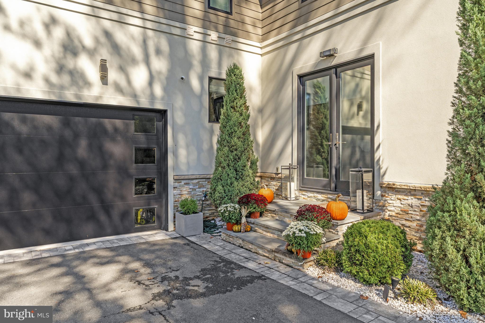 BROOKHAVEN - Residential