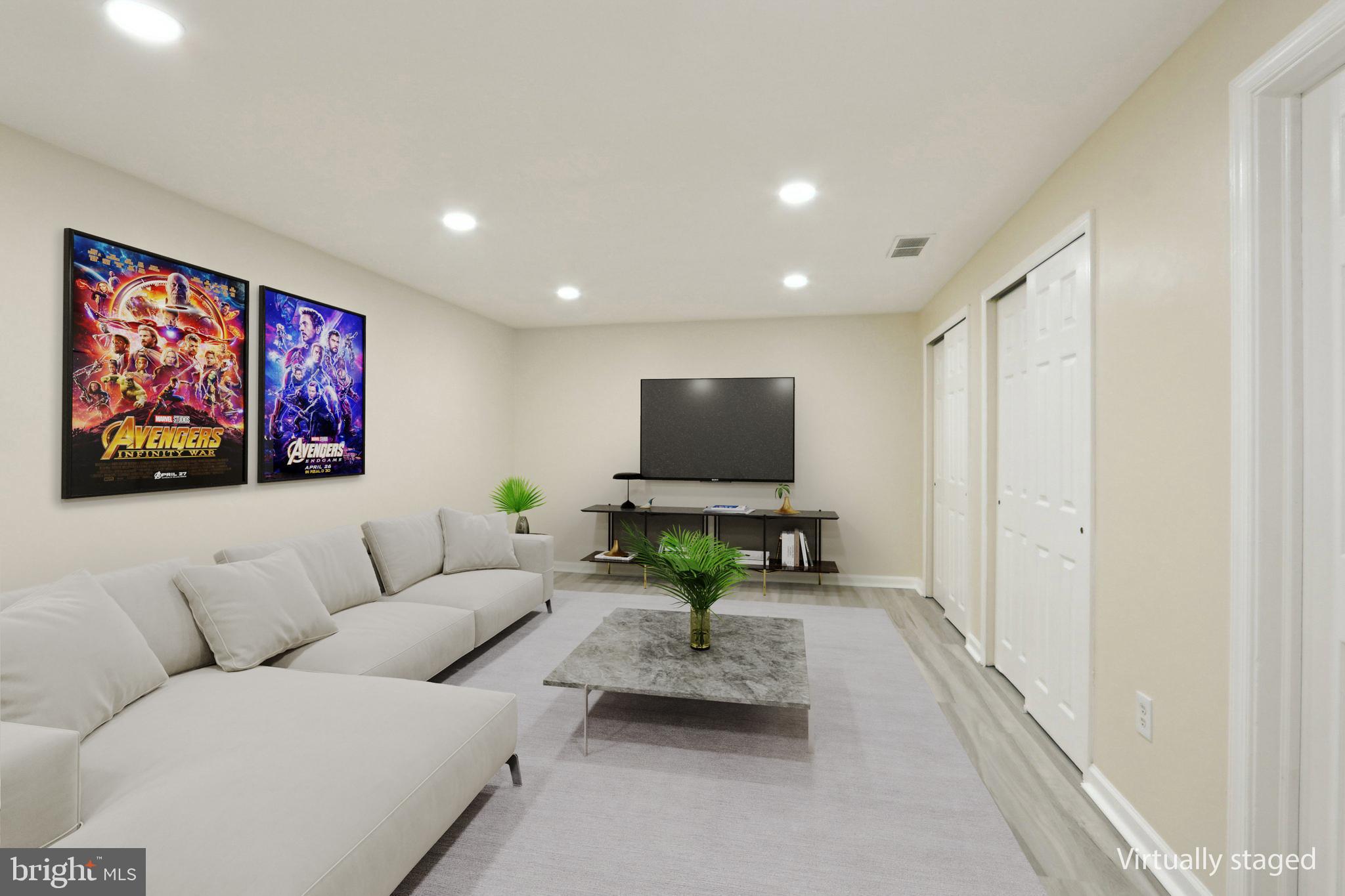 IDLEWOOD - Residential