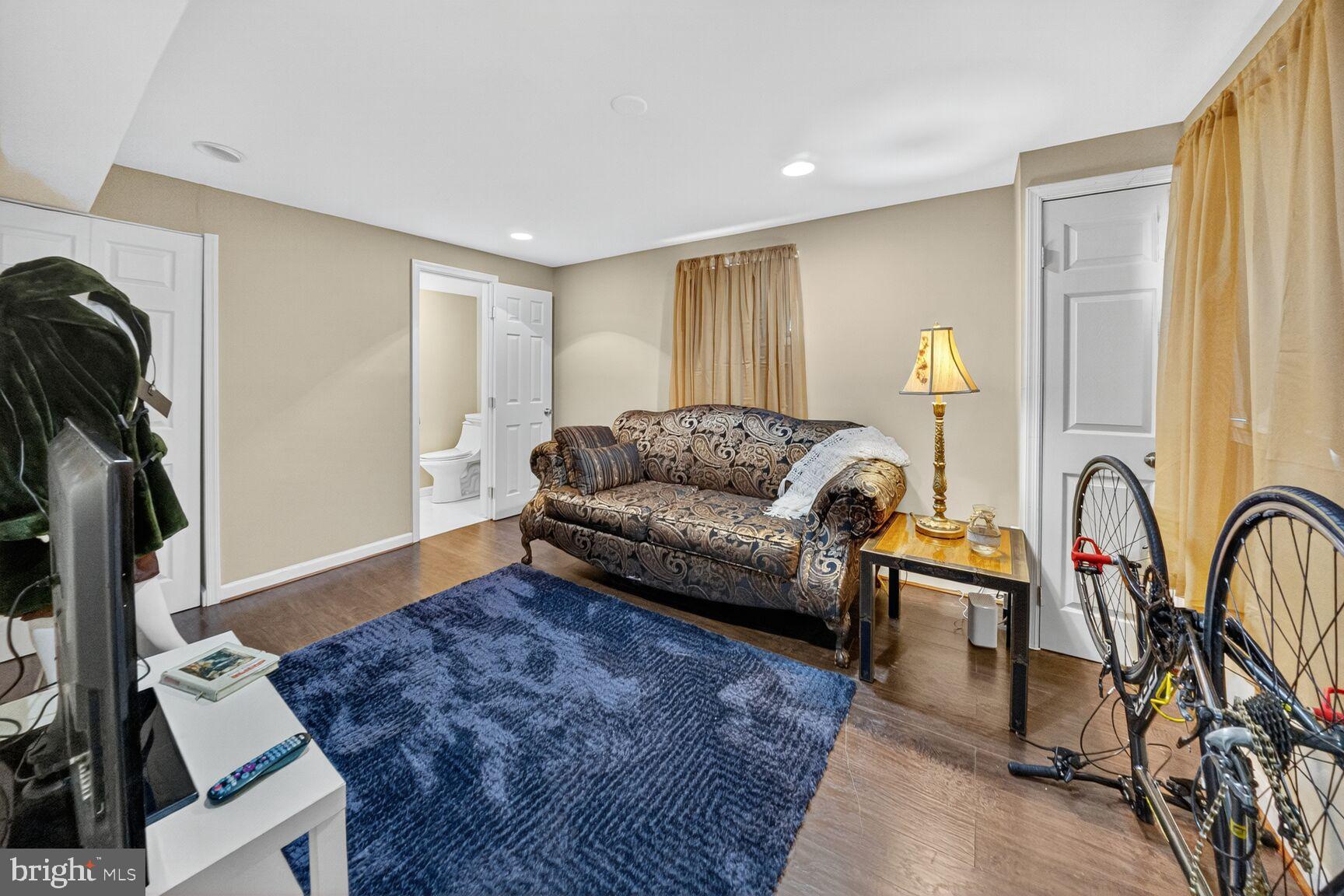 COLUMBIA HIGHLANDS - Residential