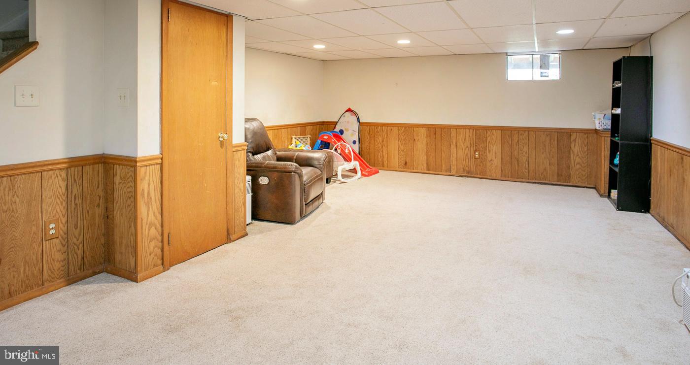 WALNUT RIDGE ESTS - Residential