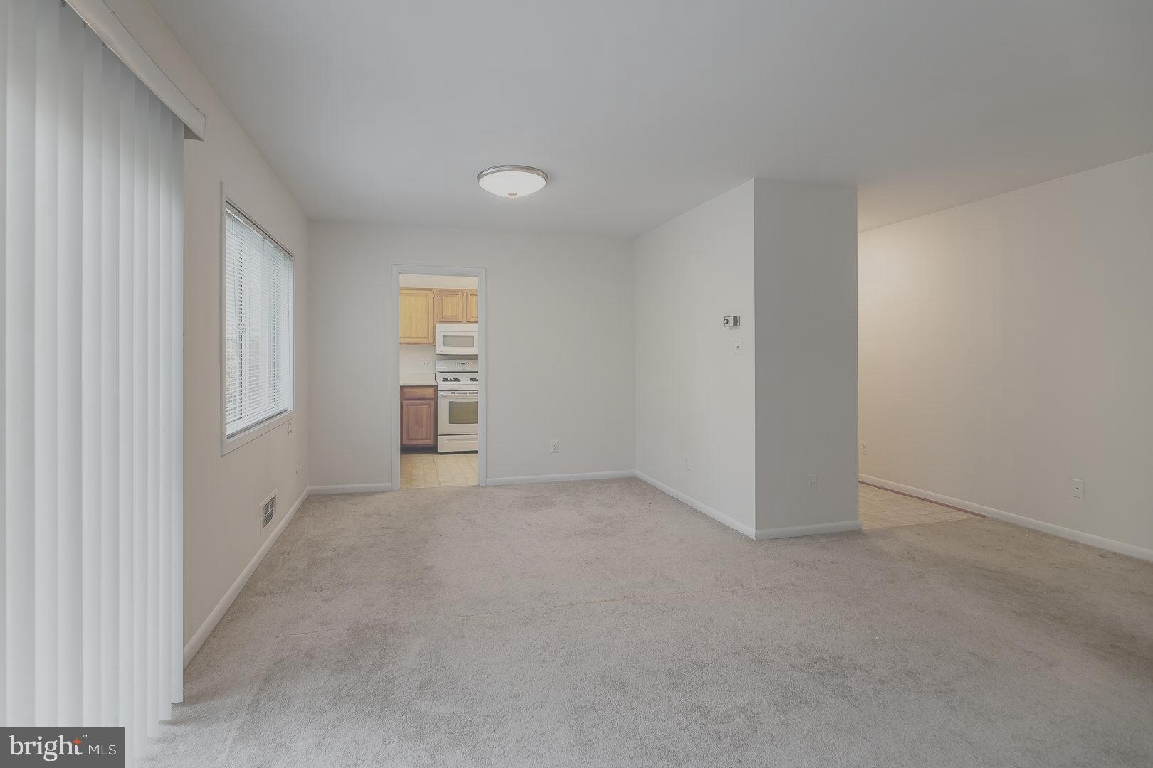 PARKSIDE CONDOMINIUMS - Residential Lease
