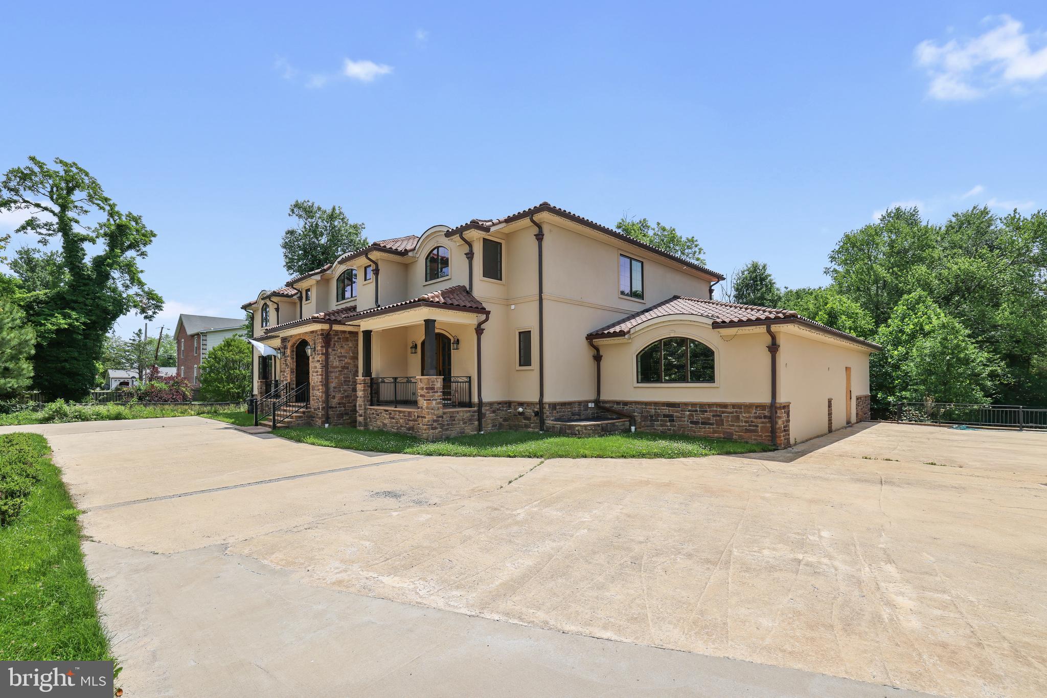 SANPINE SPRINGS - Residential
