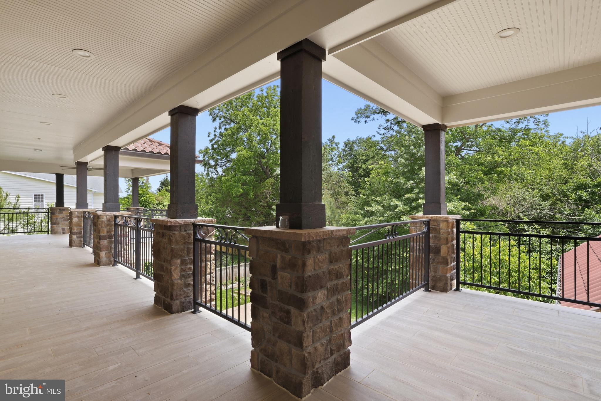 SANPINE SPRINGS - Residential