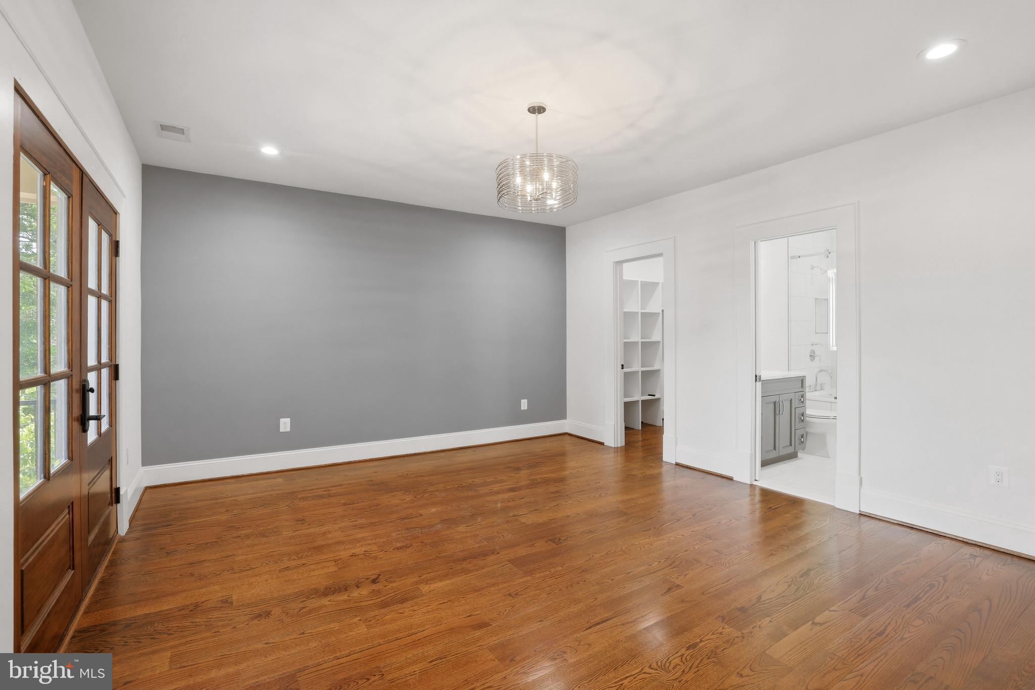 SANPINE SPRINGS - Residential