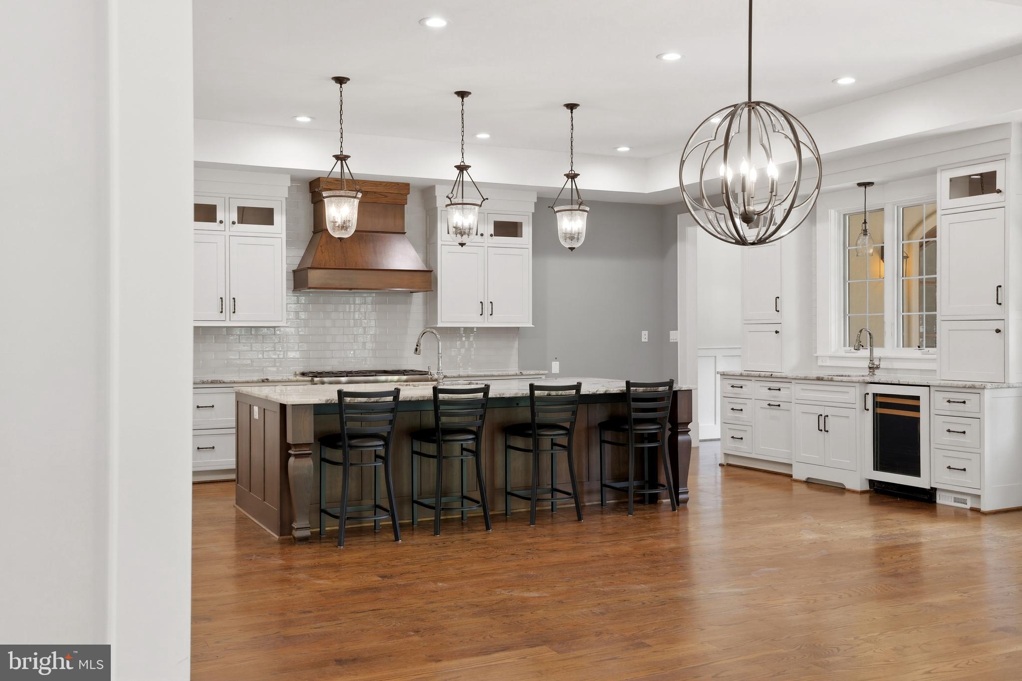SANPINE SPRINGS - Residential