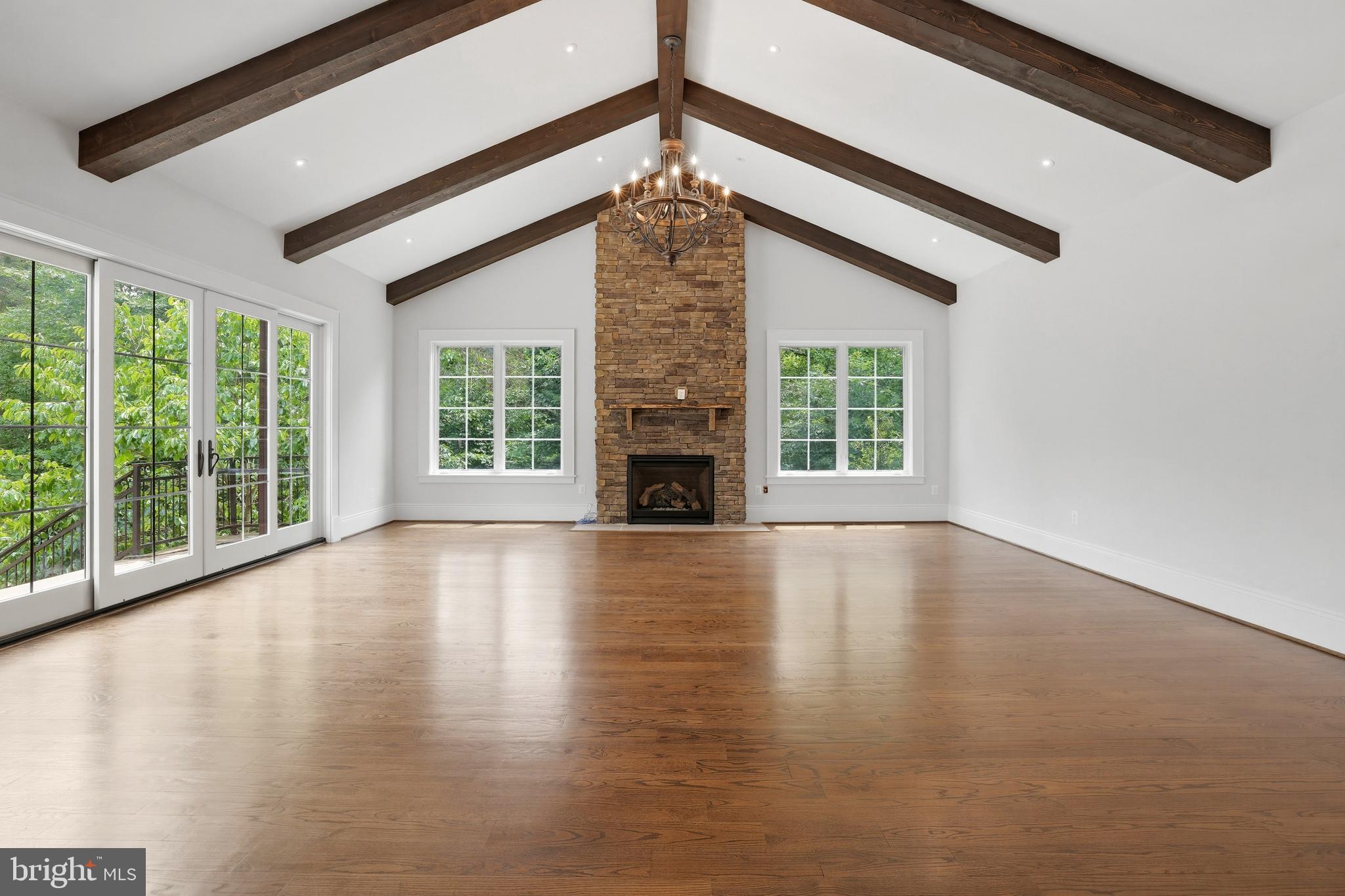 SANPINE SPRINGS - Residential