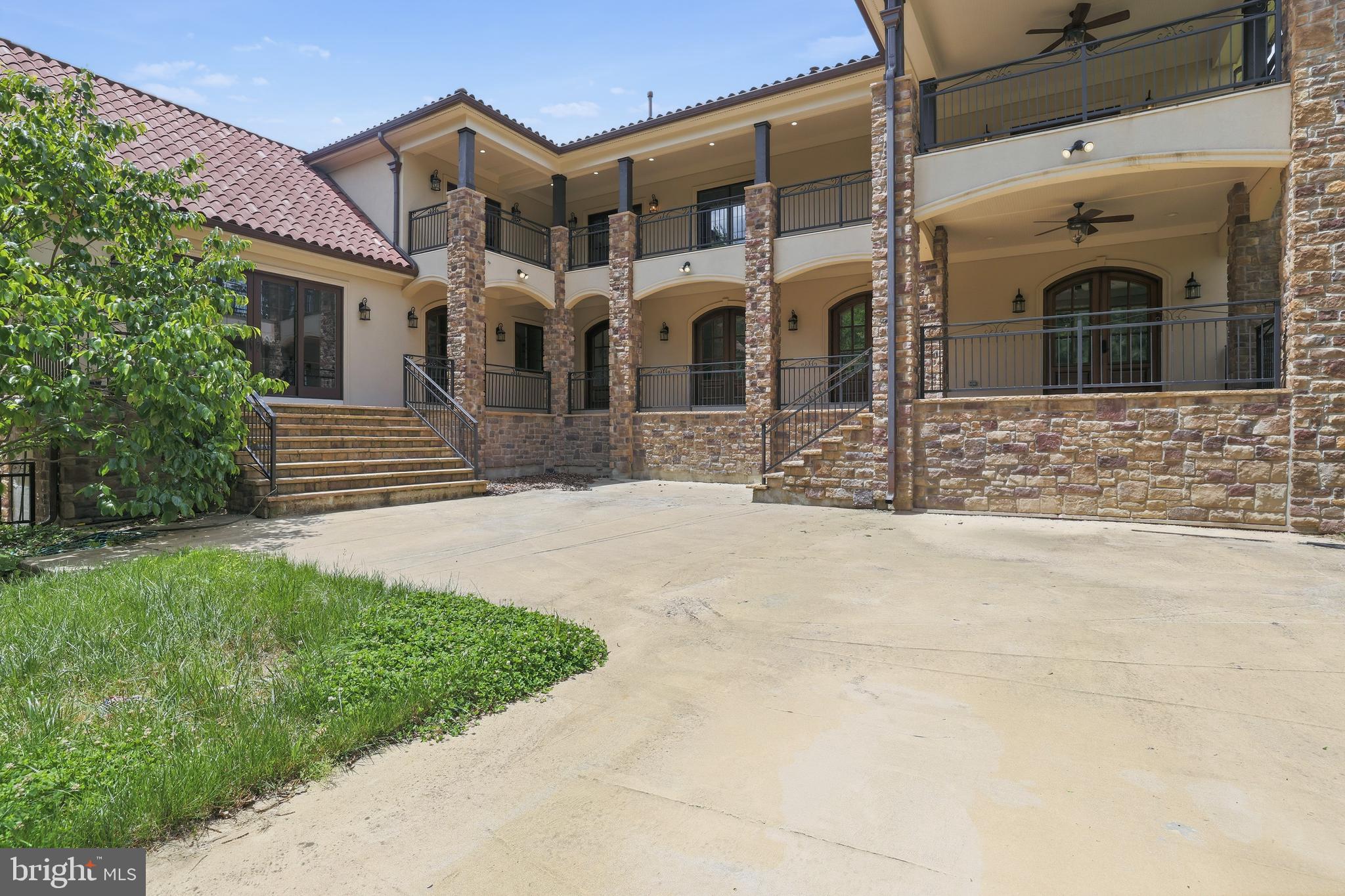SANPINE SPRINGS - Residential
