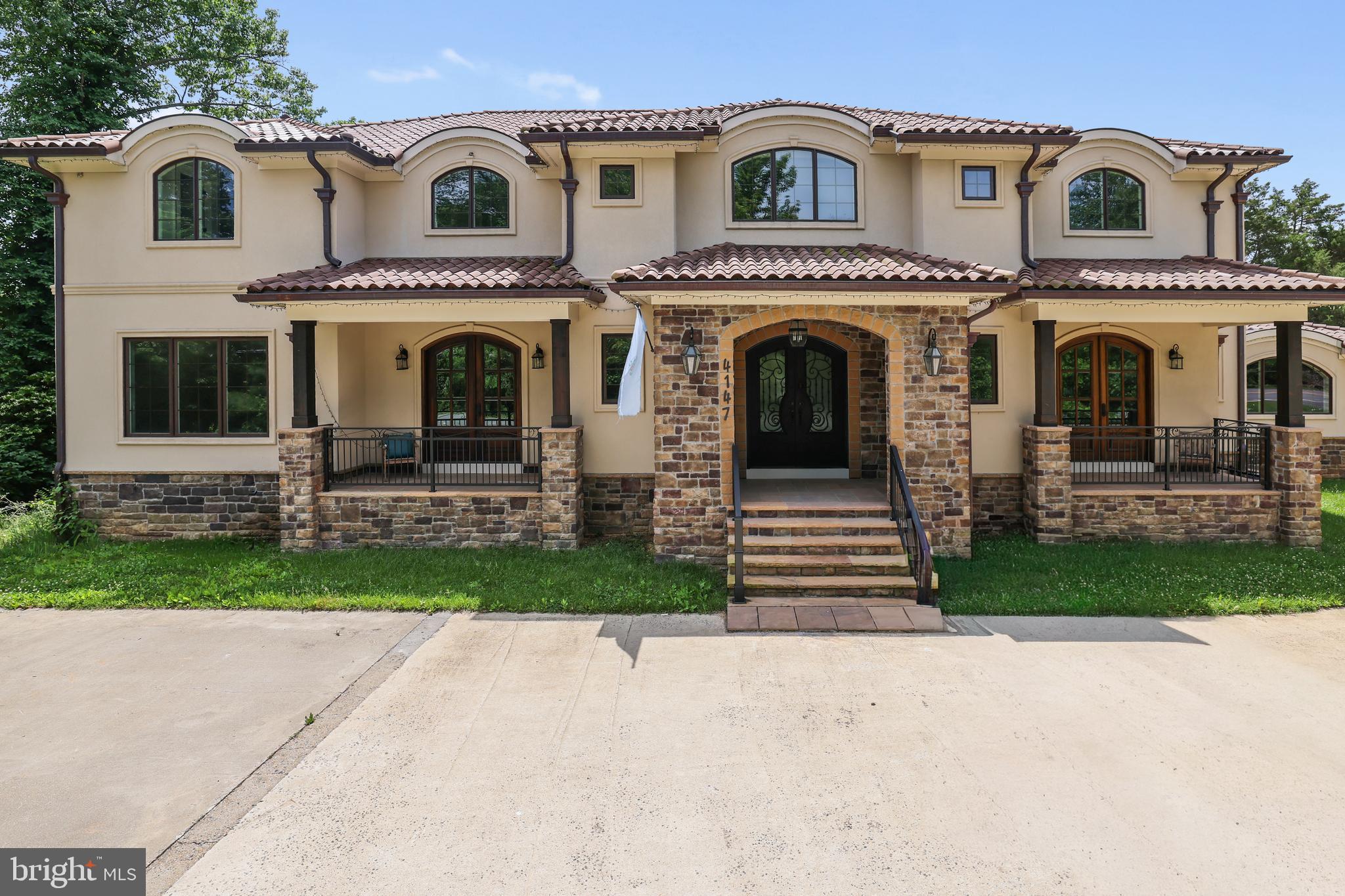 SANPINE SPRINGS - Residential