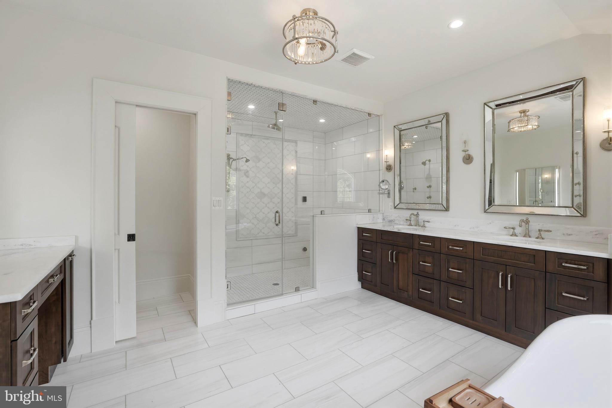 SANPINE SPRINGS - Residential