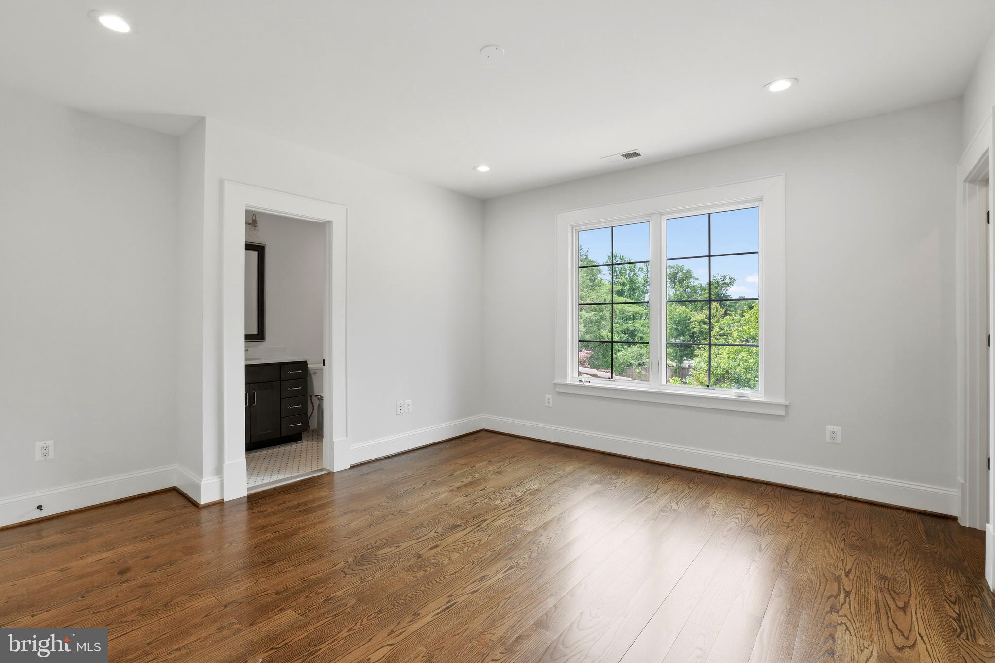 SANPINE SPRINGS - Residential