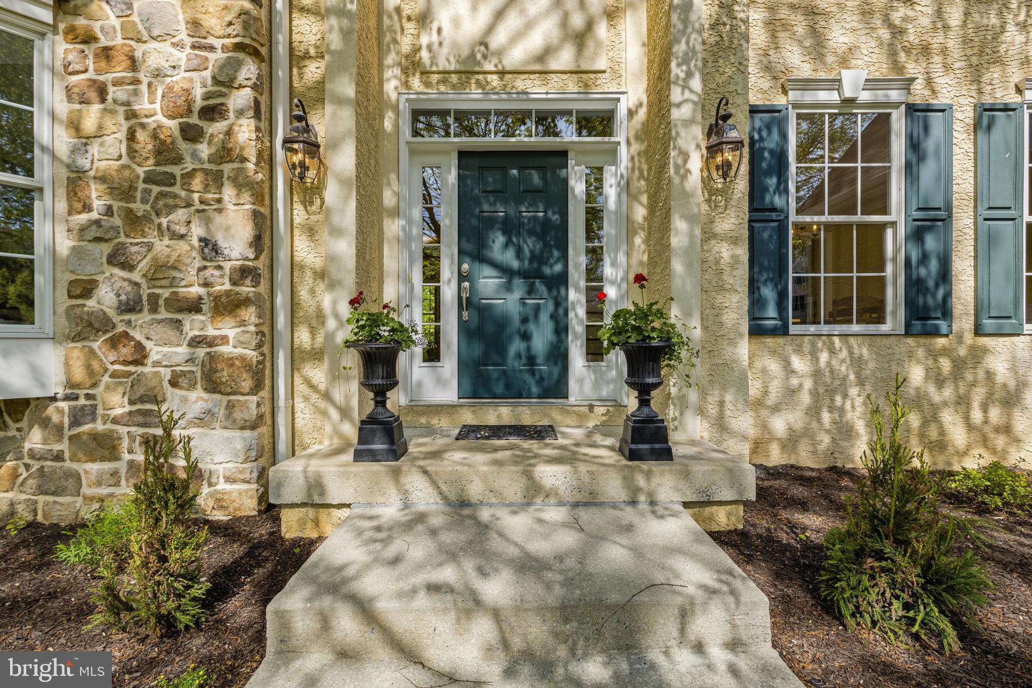 CHERRY CREEK - Residential