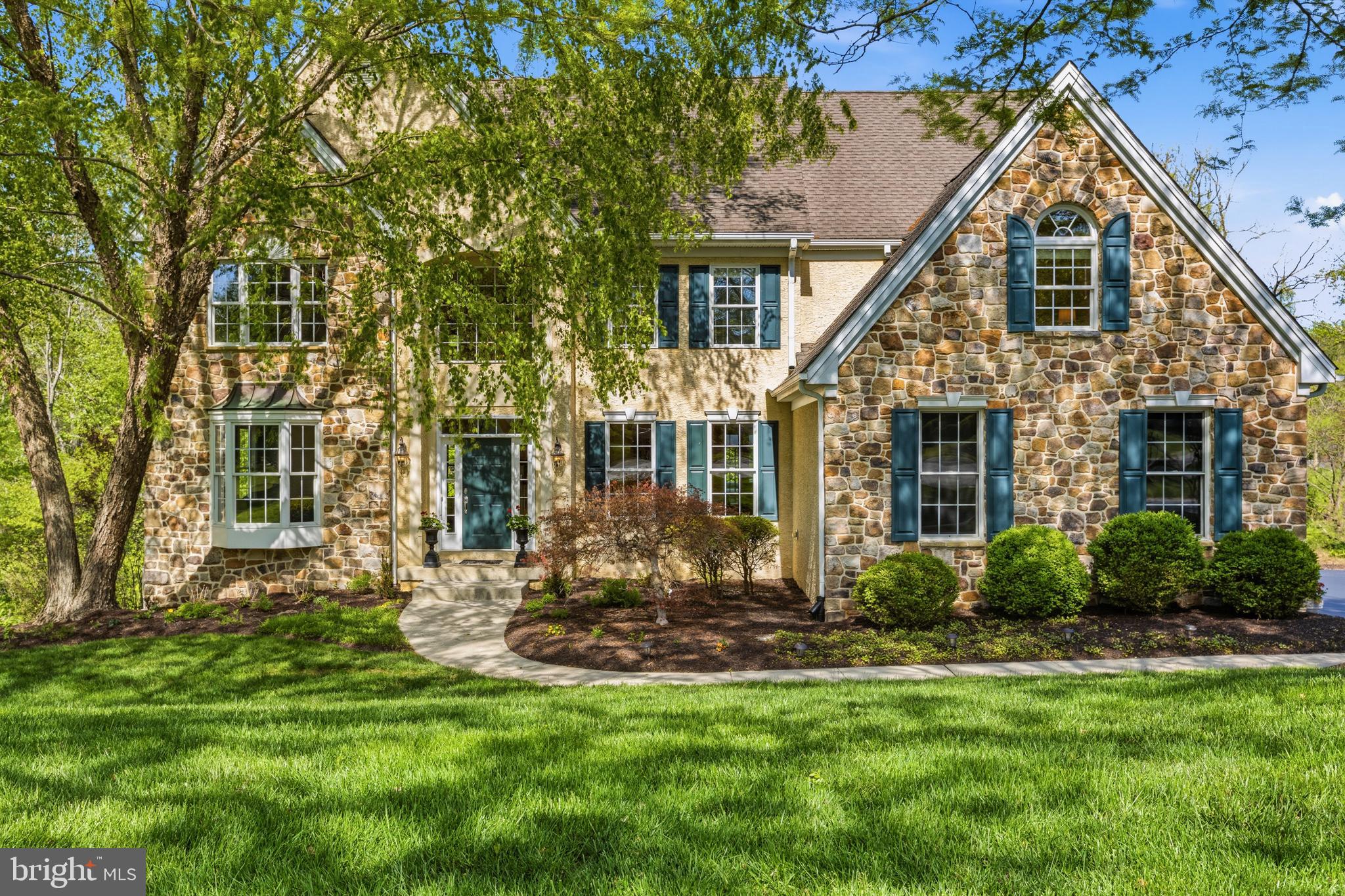 CHERRY CREEK - Residential
