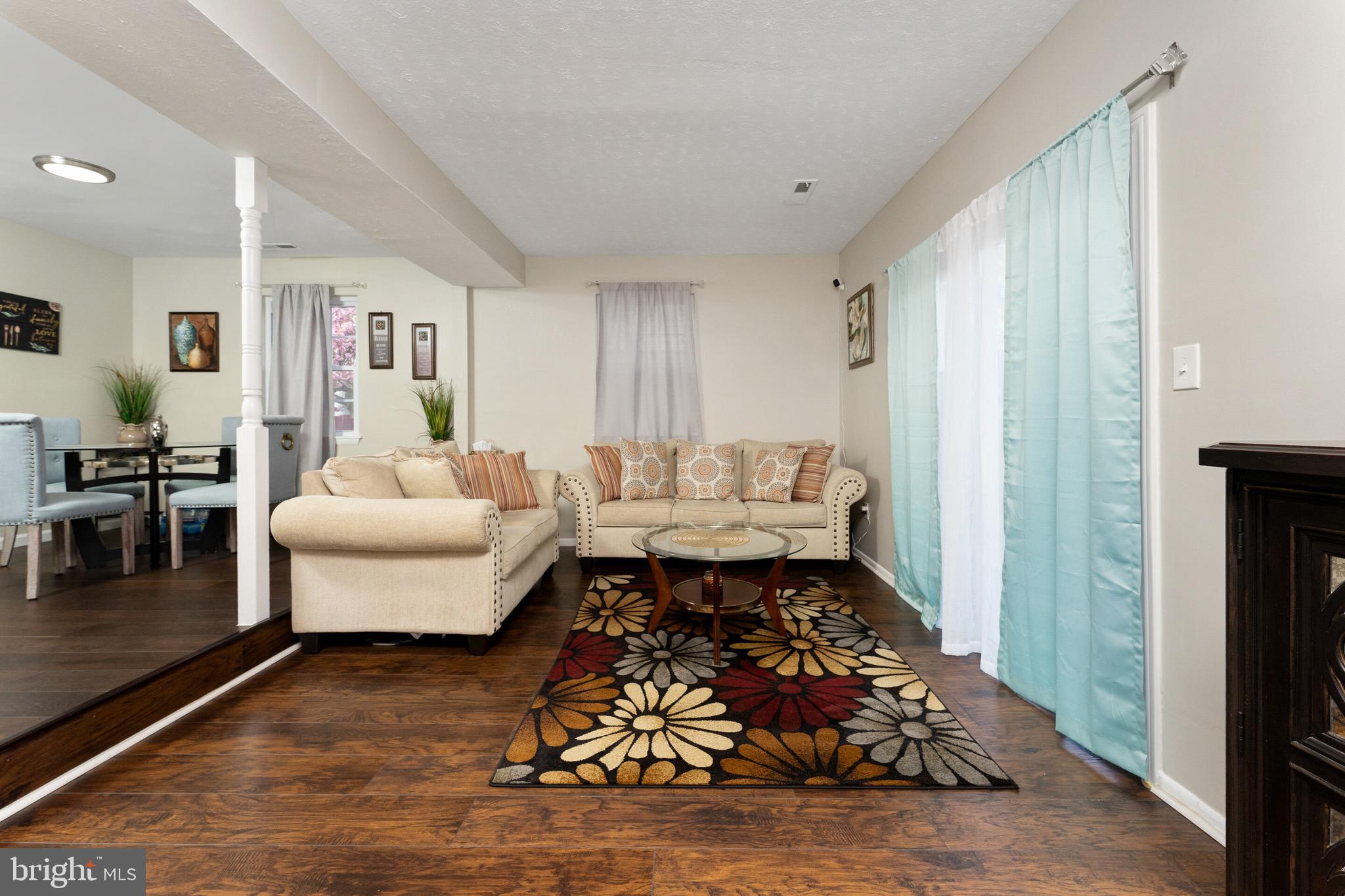 WILLIAMSTOWN - Residential