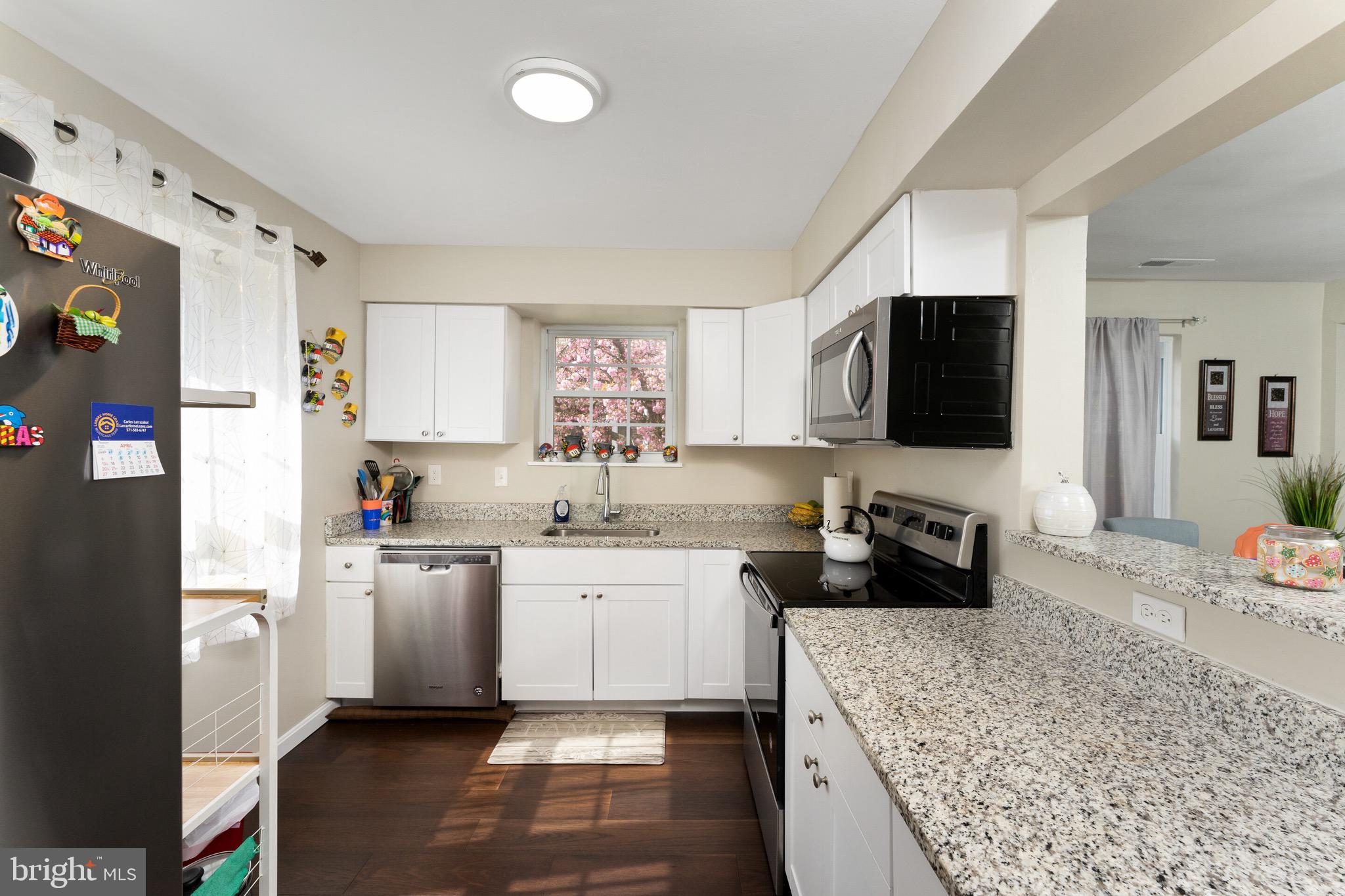 WILLIAMSTOWN - Residential