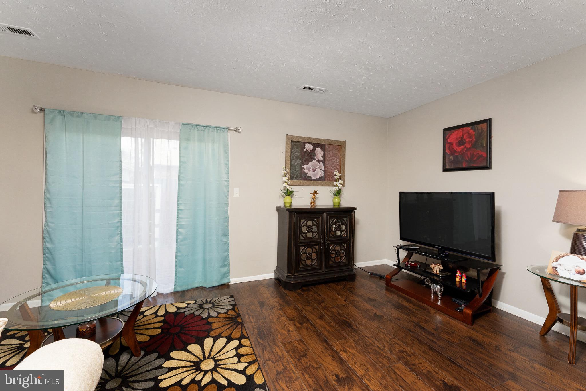WILLIAMSTOWN - Residential