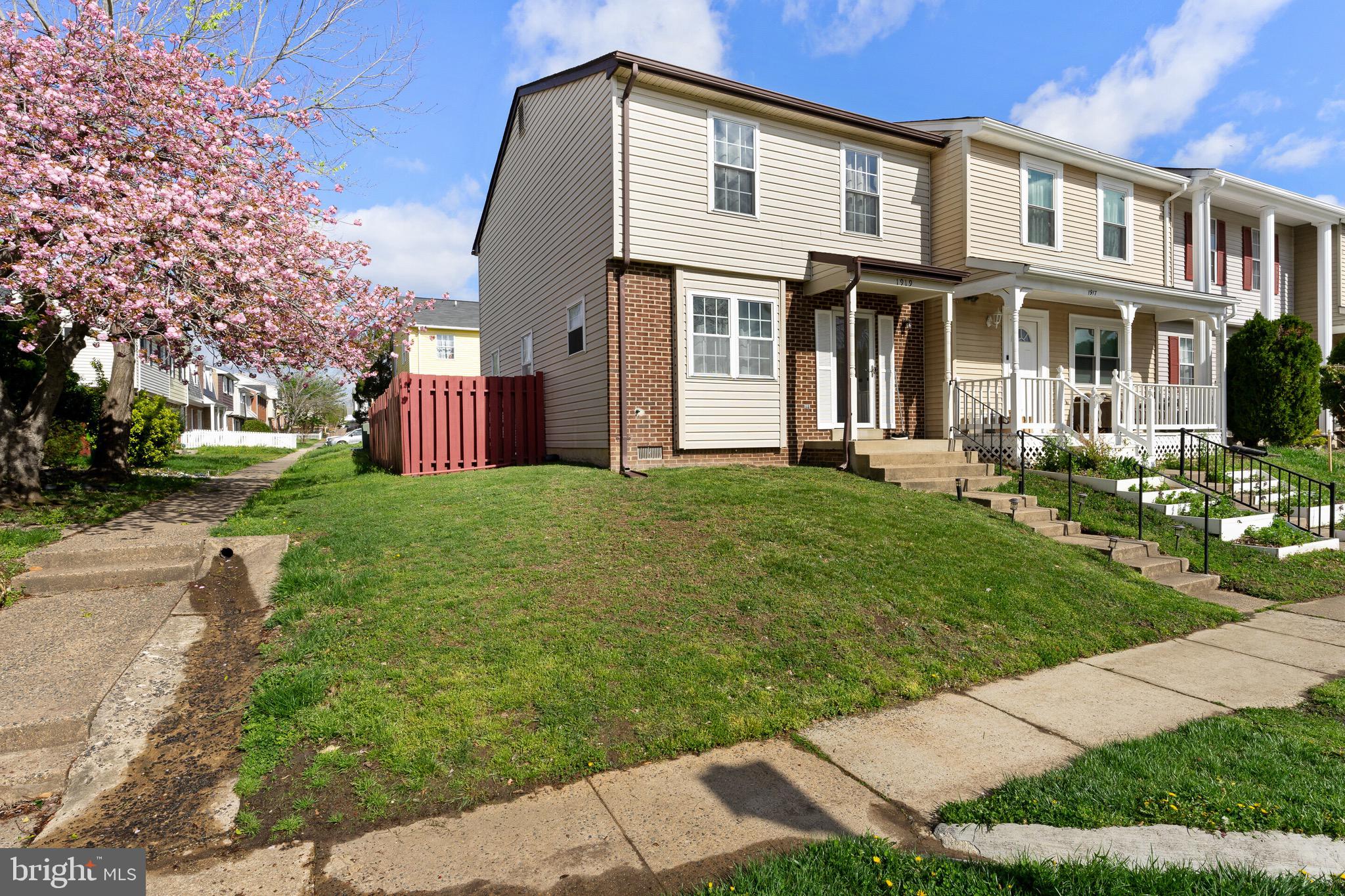 WILLIAMSTOWN - Residential