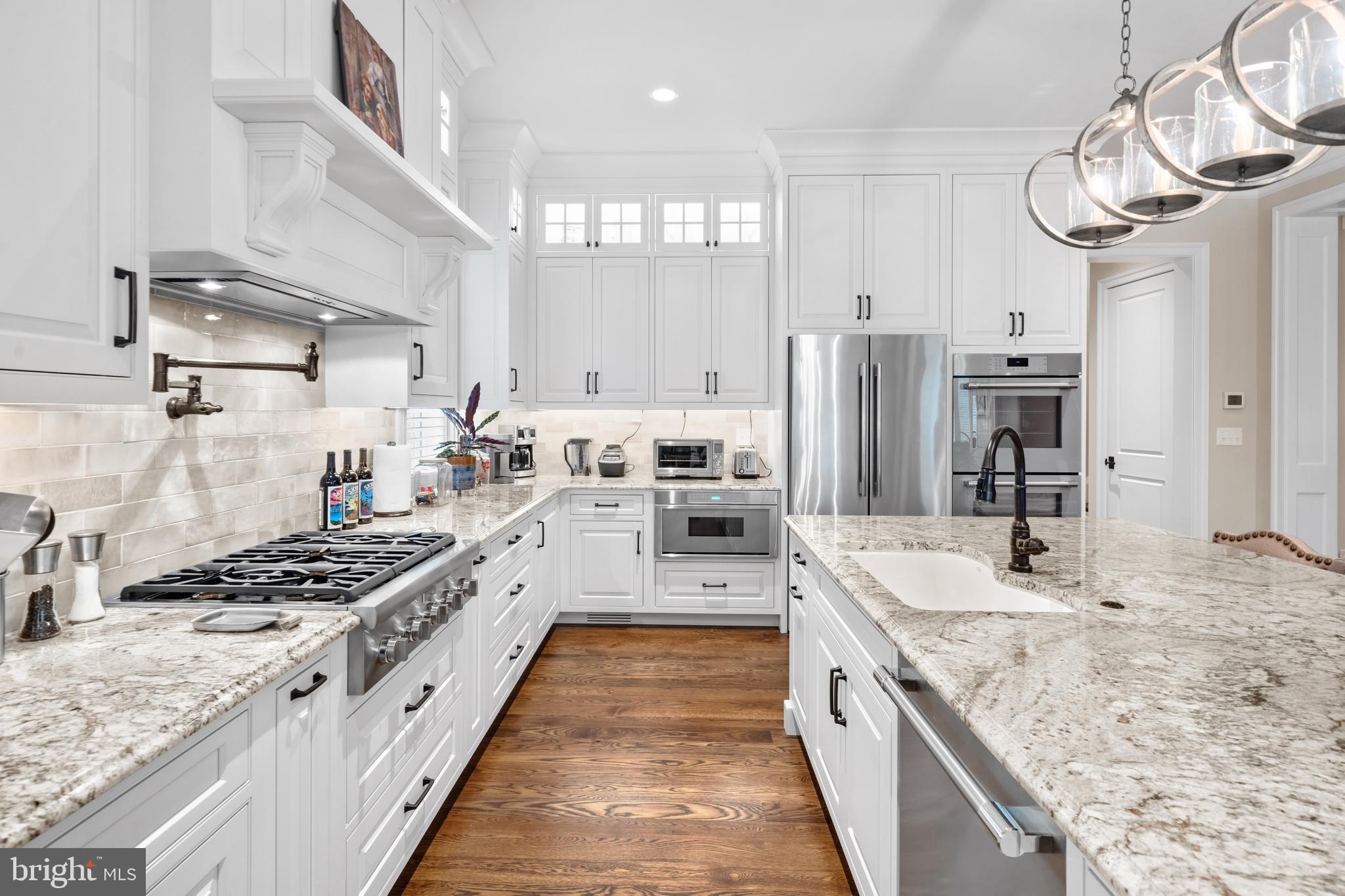 CROOKED BILLET - Residential