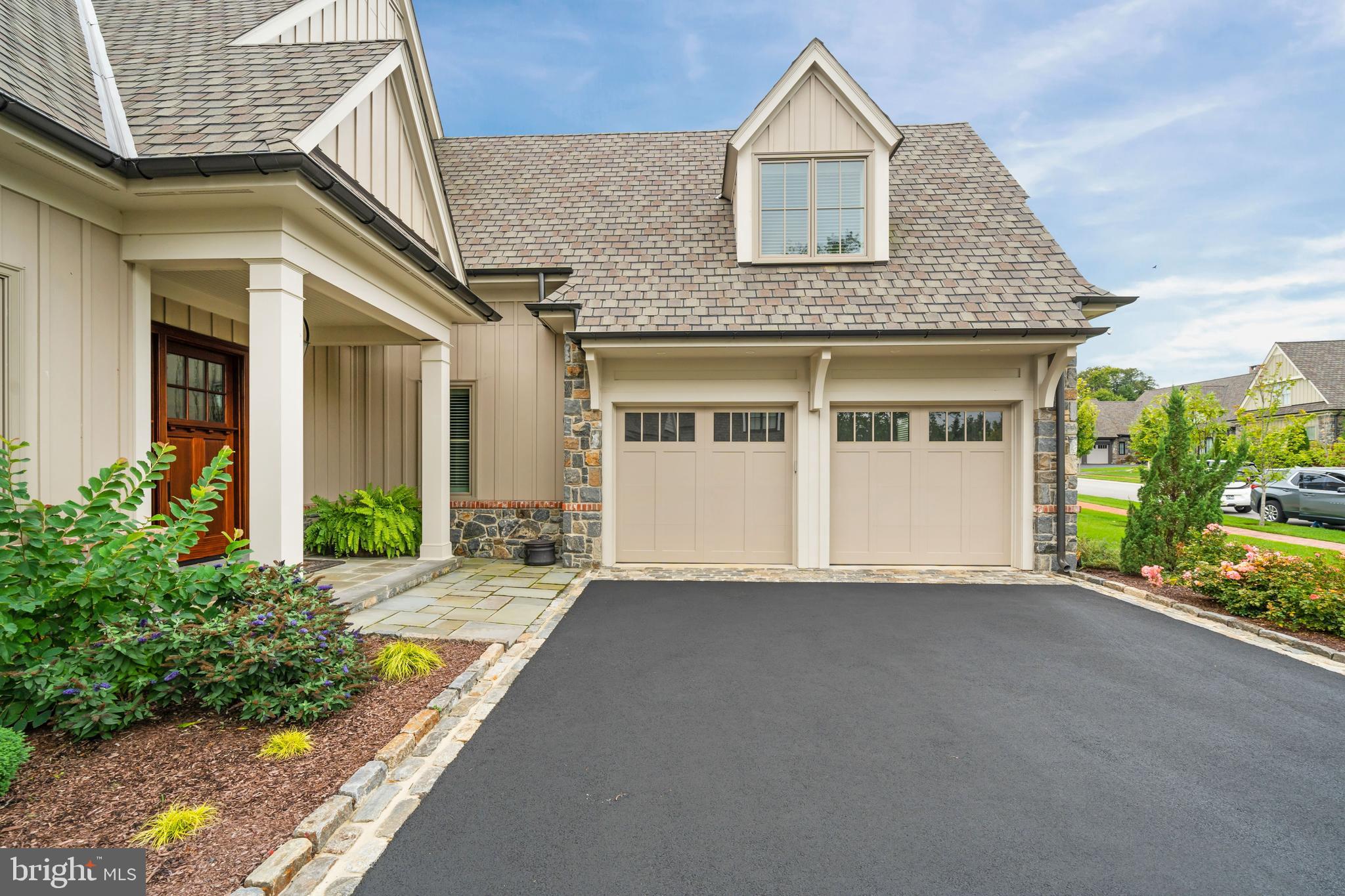 CROOKED BILLET - Residential
