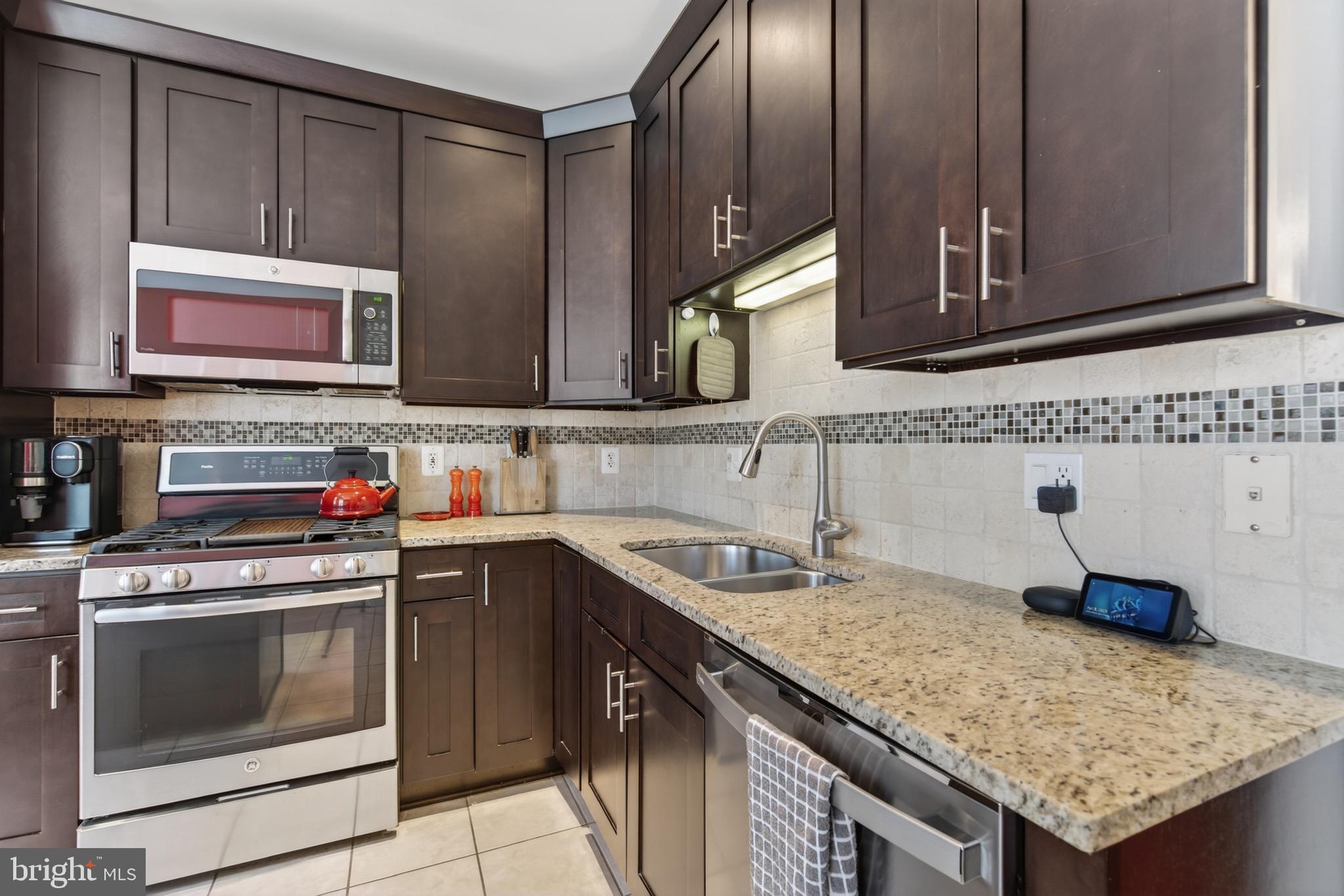 BALLSTON CREST - Residential