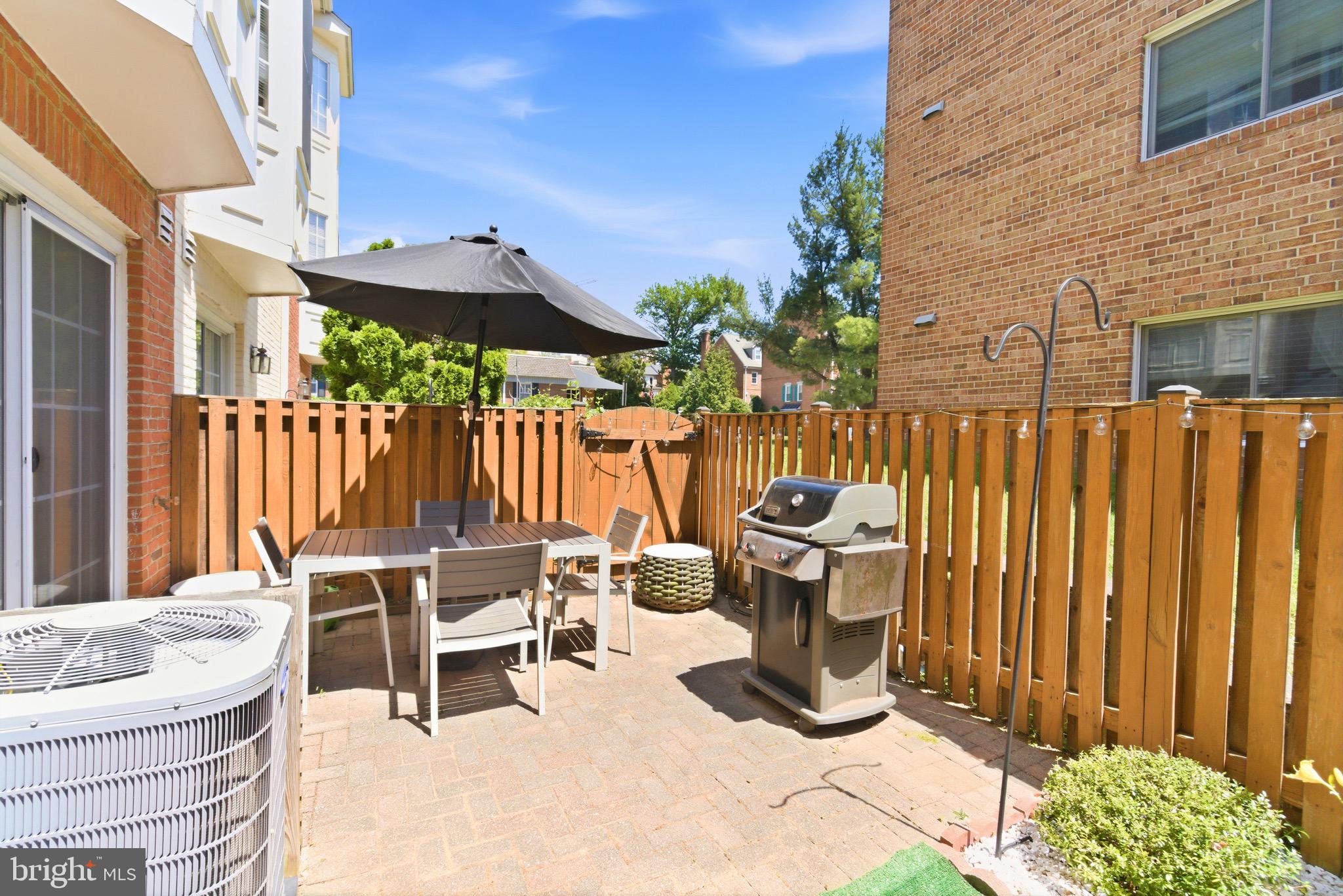 BALLSTON CREST - Residential