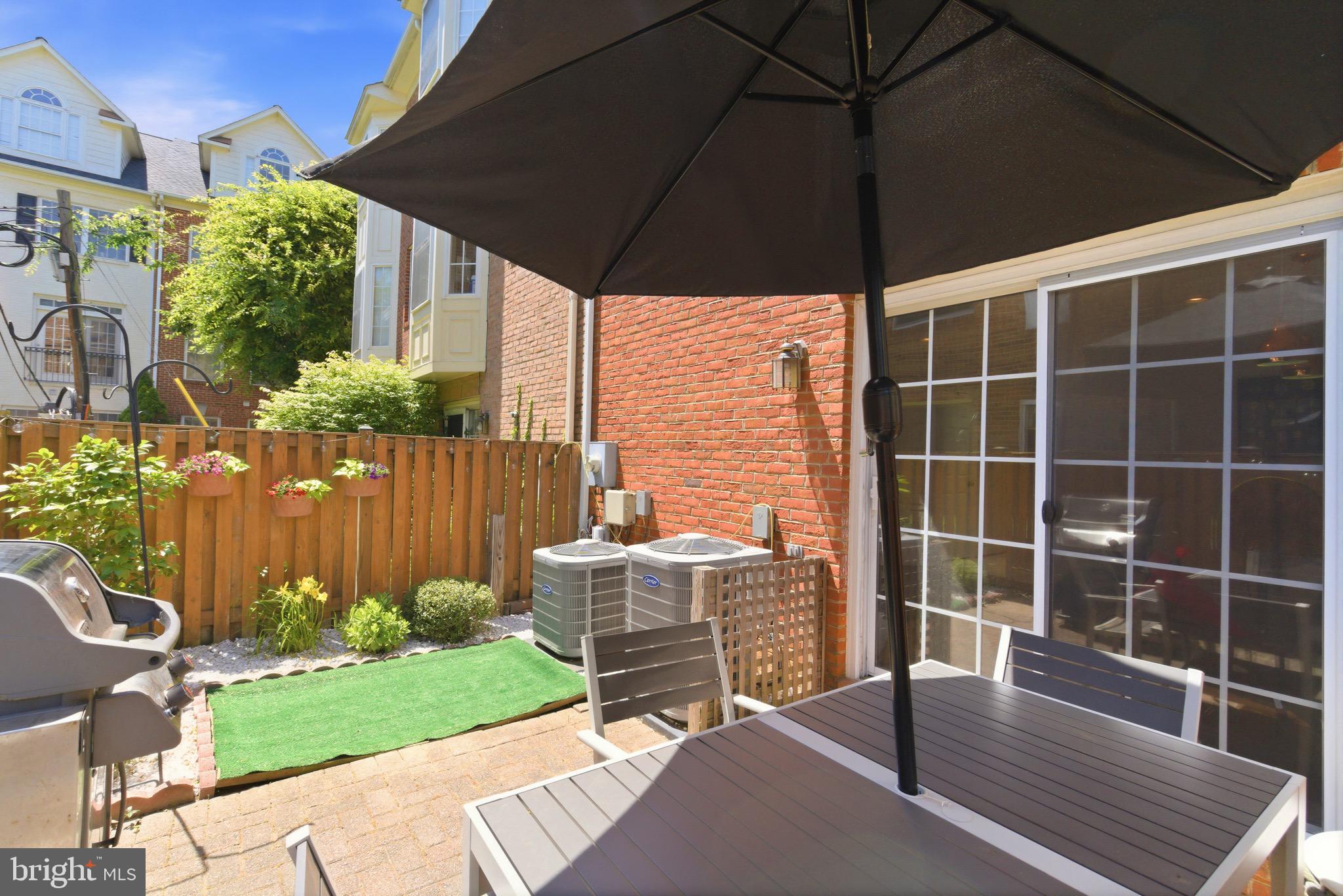 BALLSTON CREST - Residential