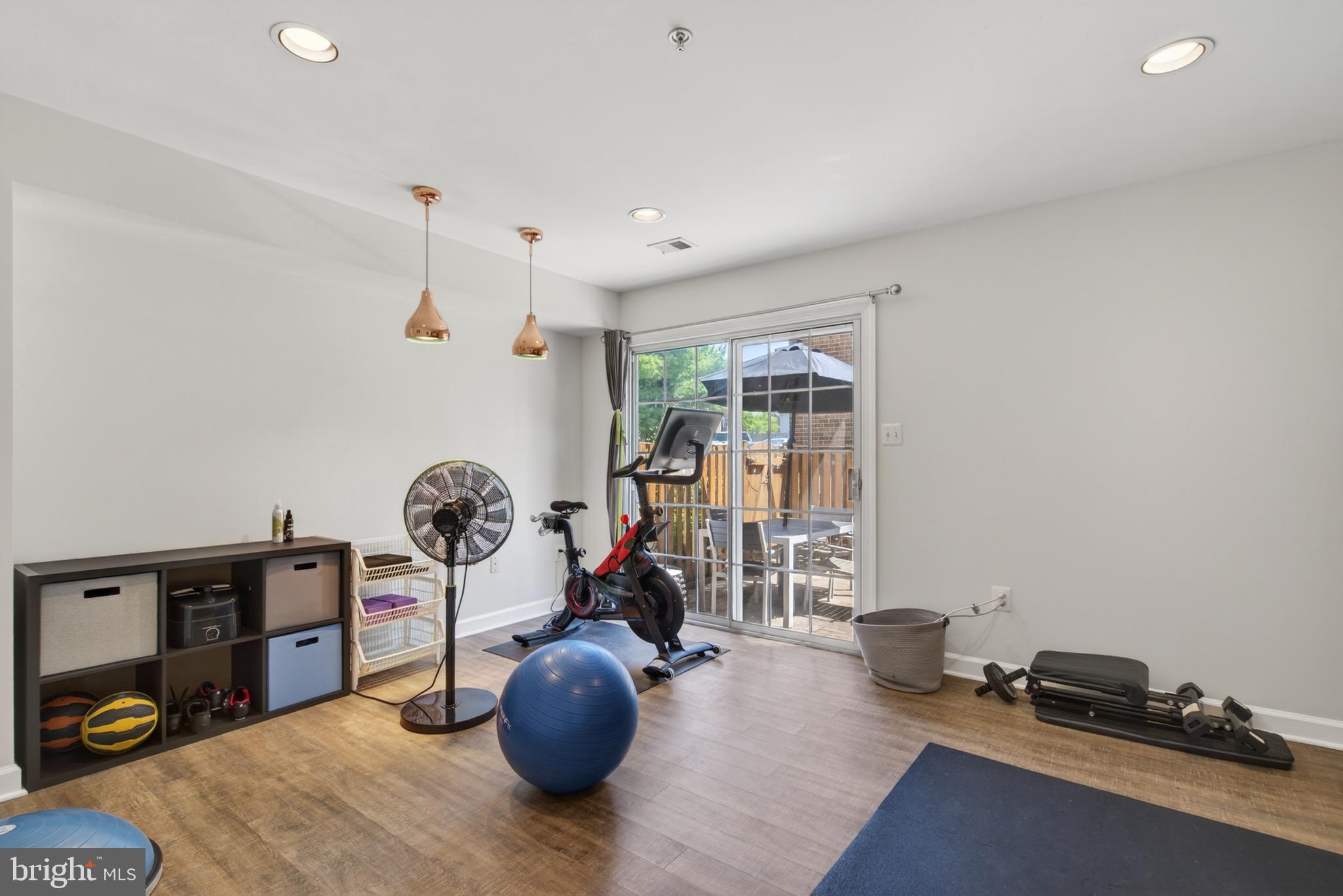 BALLSTON CREST - Residential