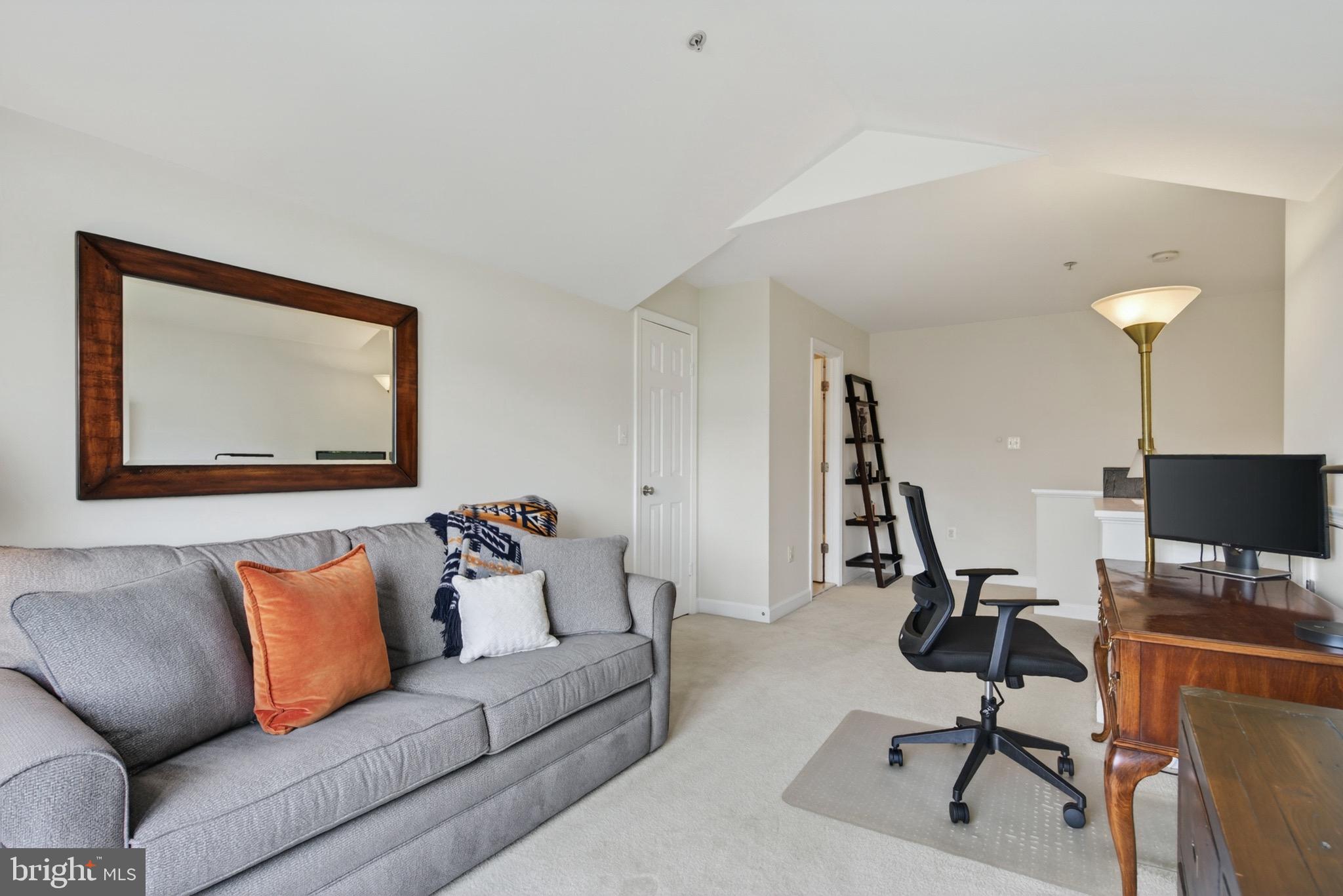 BALLSTON CREST - Residential