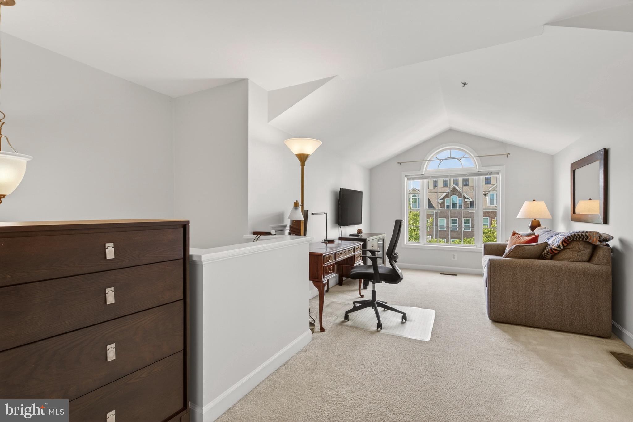 BALLSTON CREST - Residential