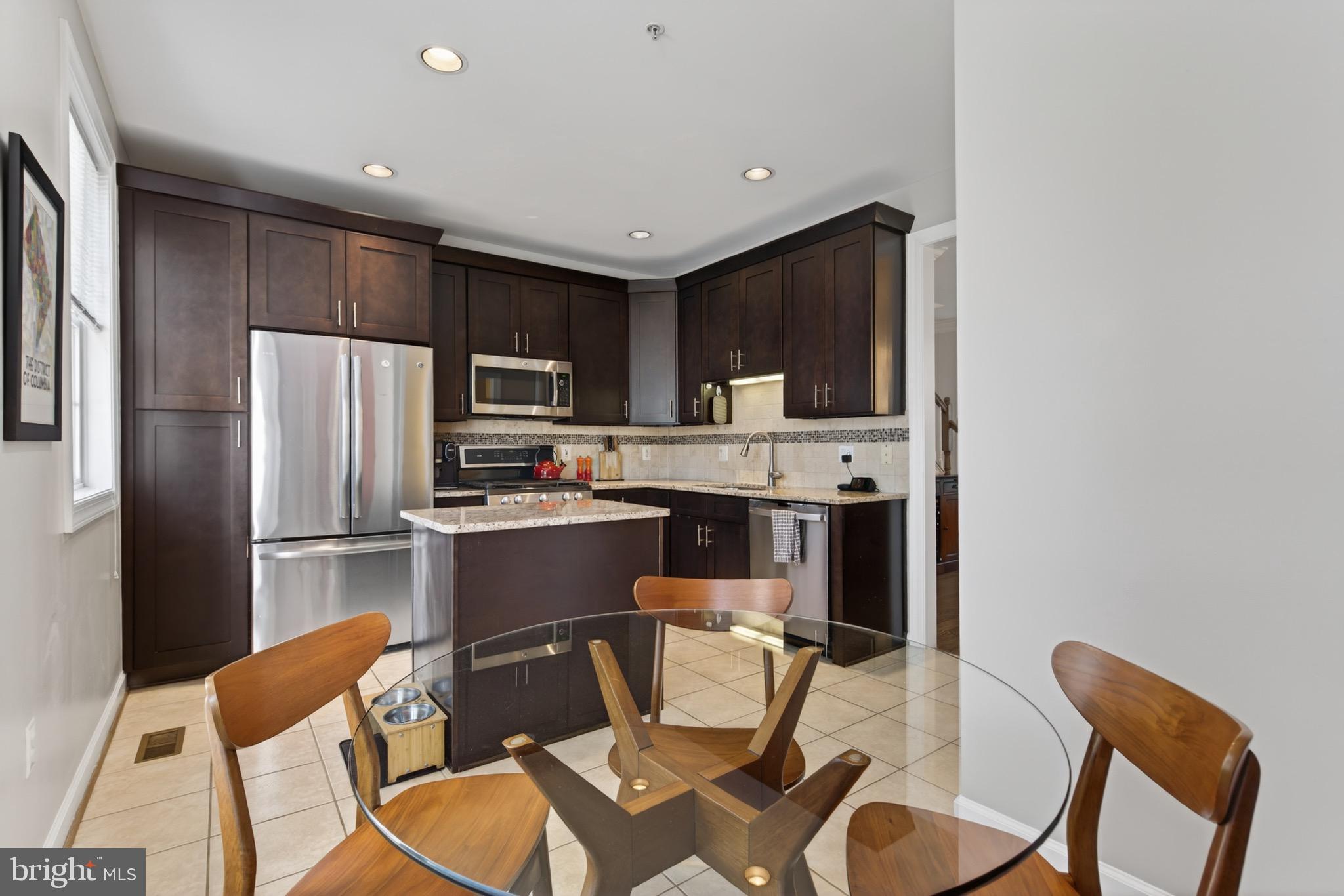 BALLSTON CREST - Residential
