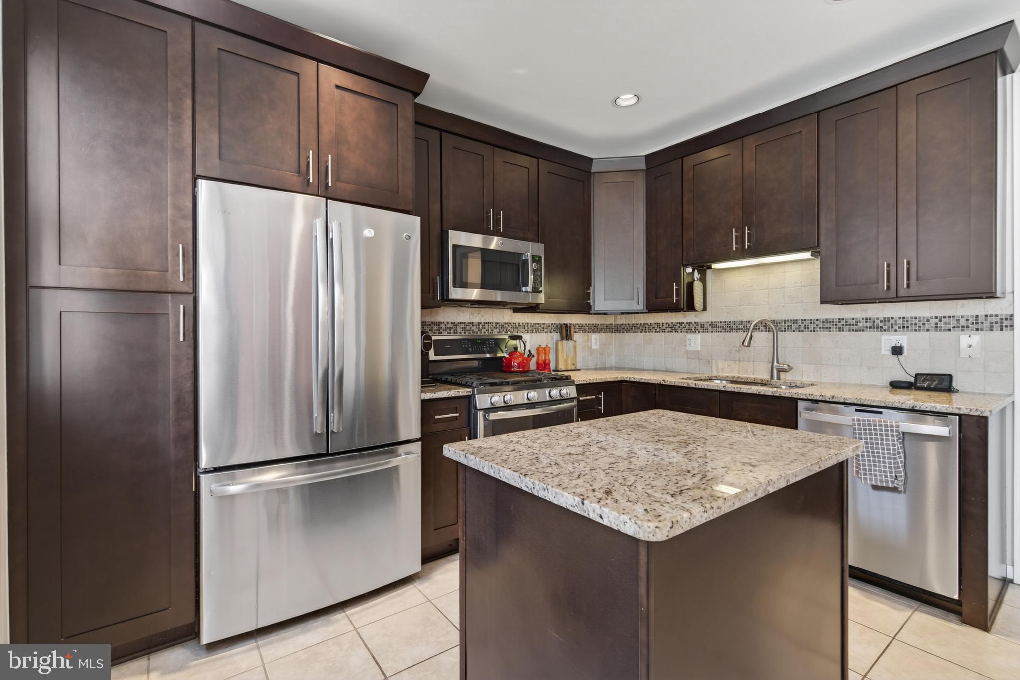 BALLSTON CREST - Residential