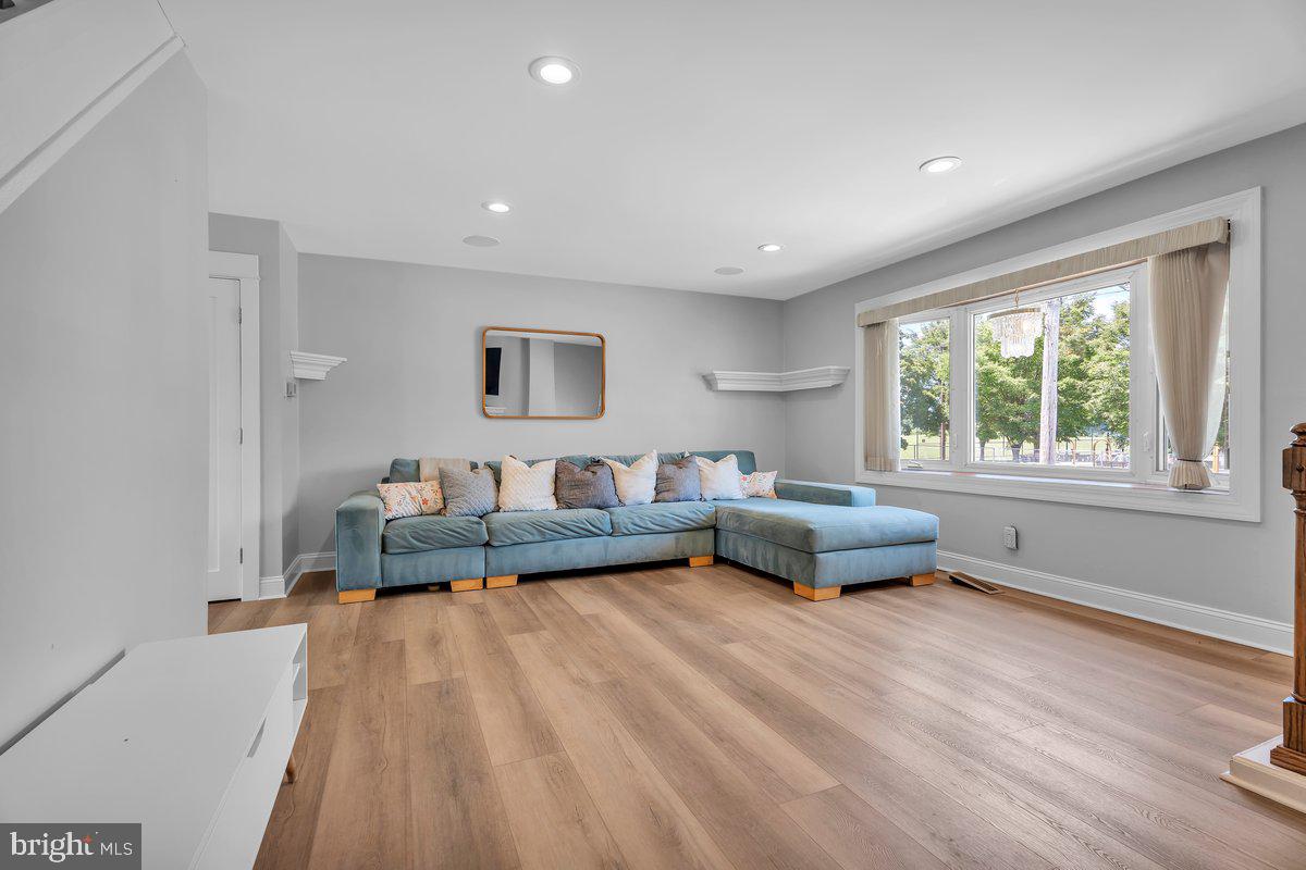 PARKWOOD - Residential