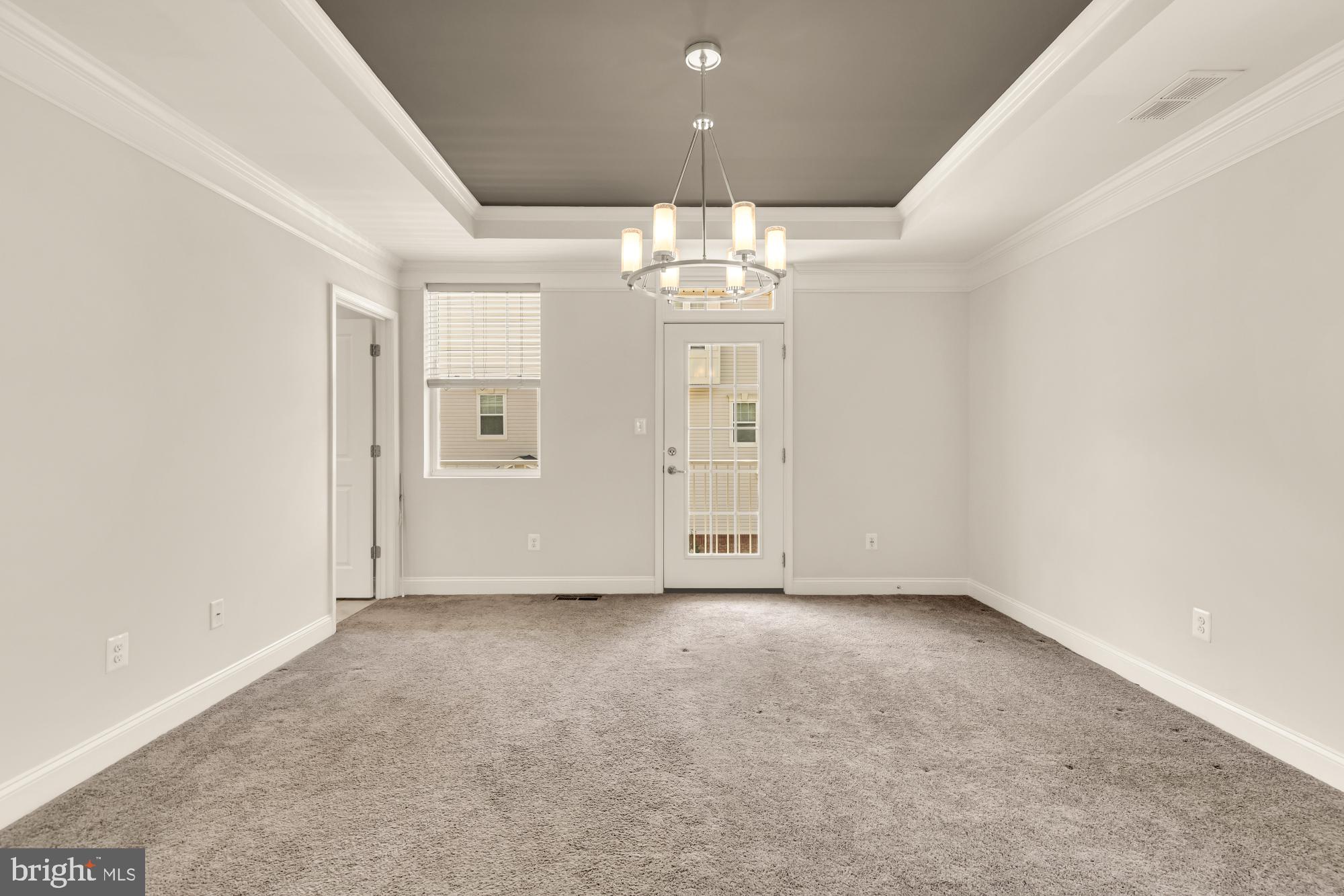 OXFORD SQUARE - Residential