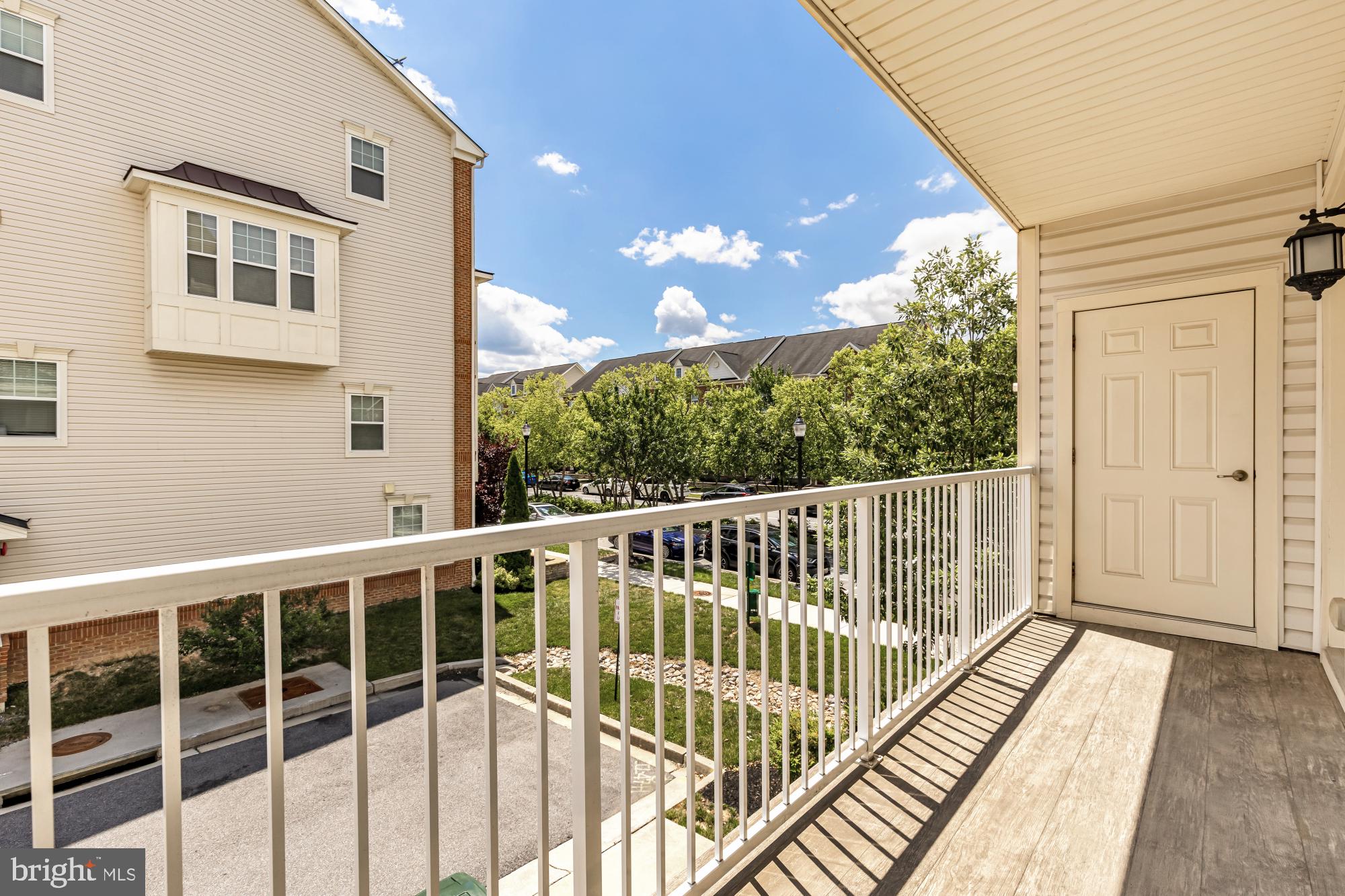 OXFORD SQUARE - Residential