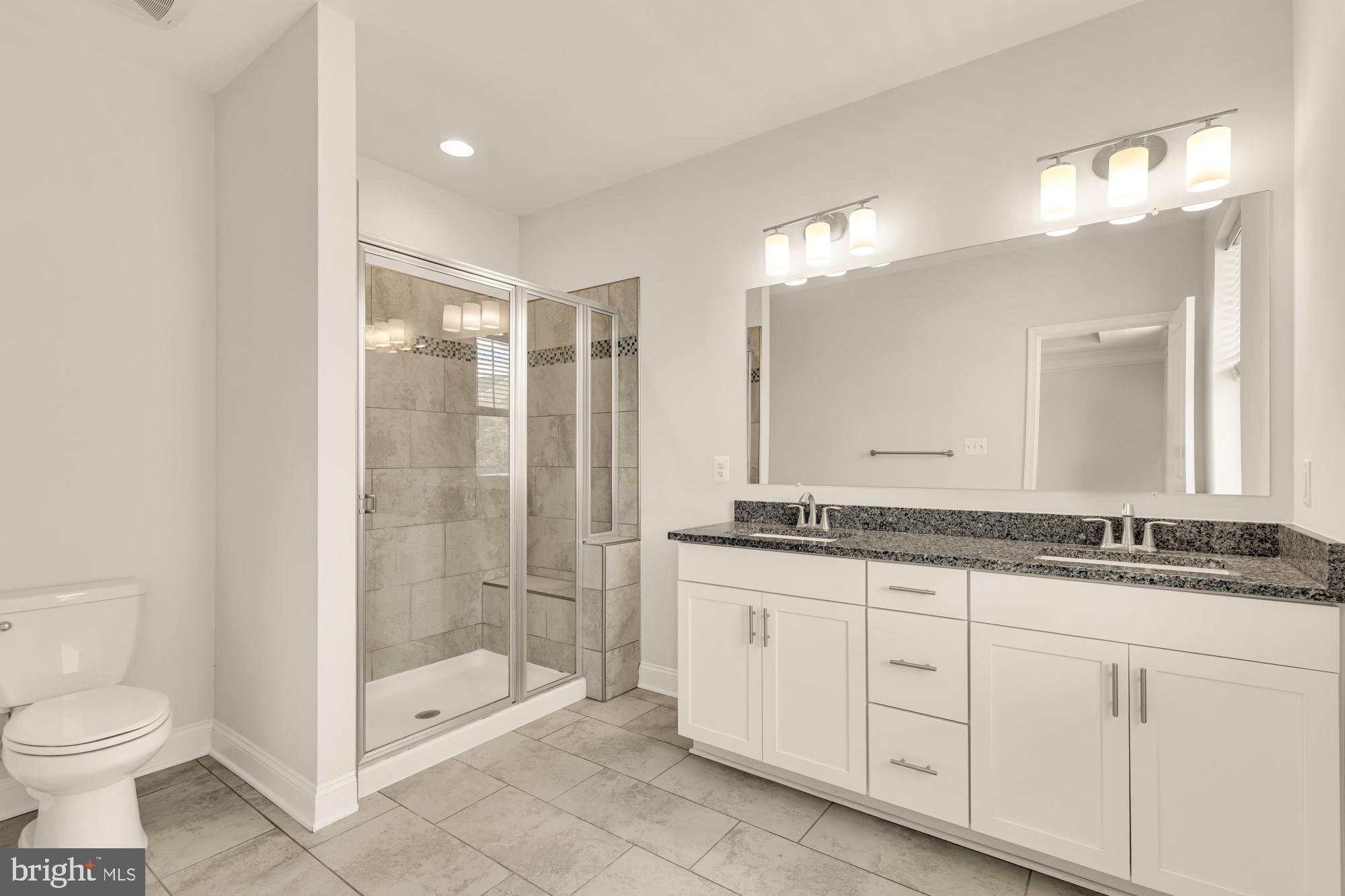 OXFORD SQUARE - Residential