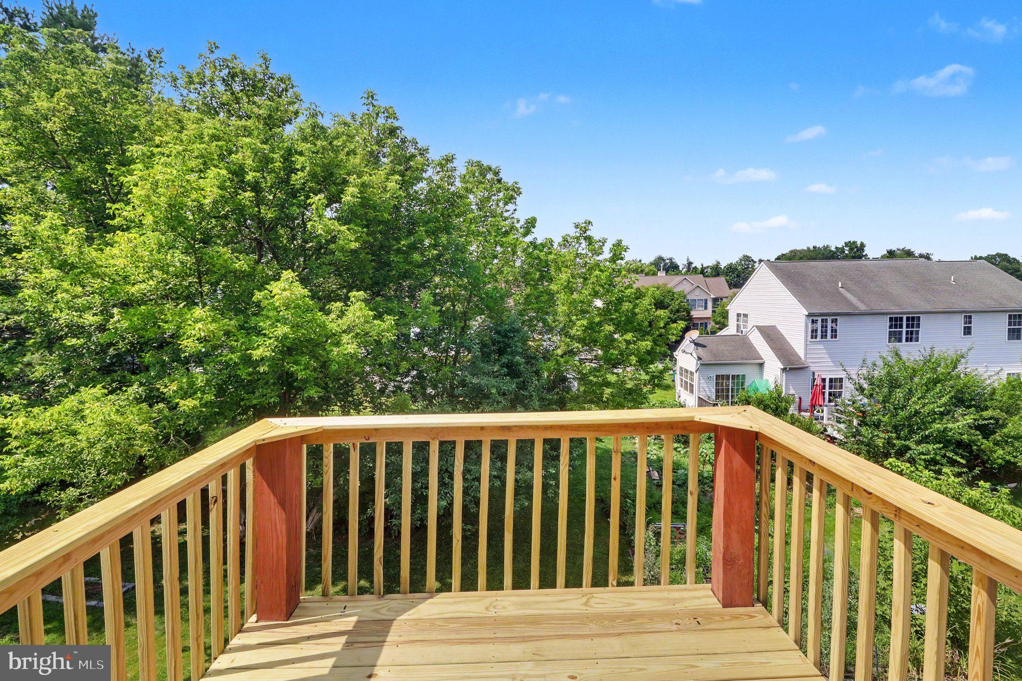 WALNUT HILL - Residential